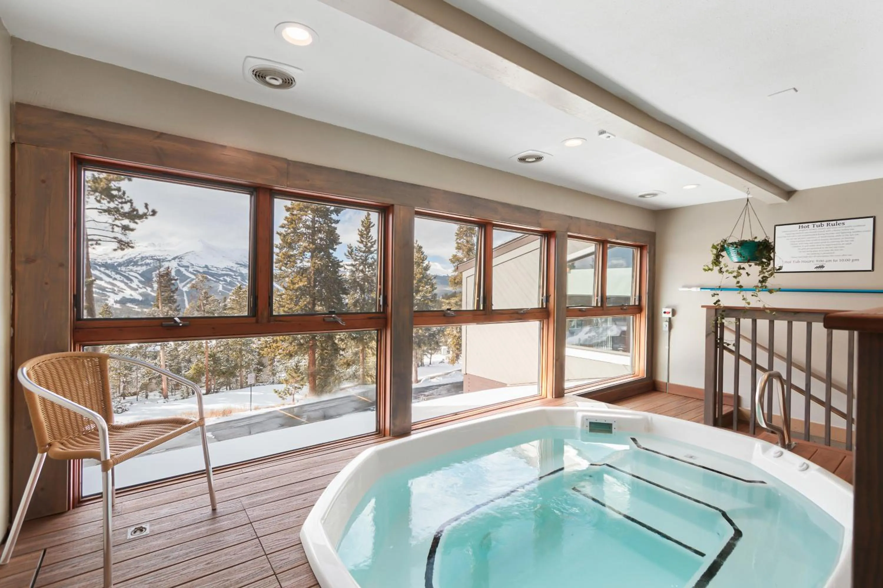 Hot Tub in Gold Point Resort Breckenridge by Vacatia
