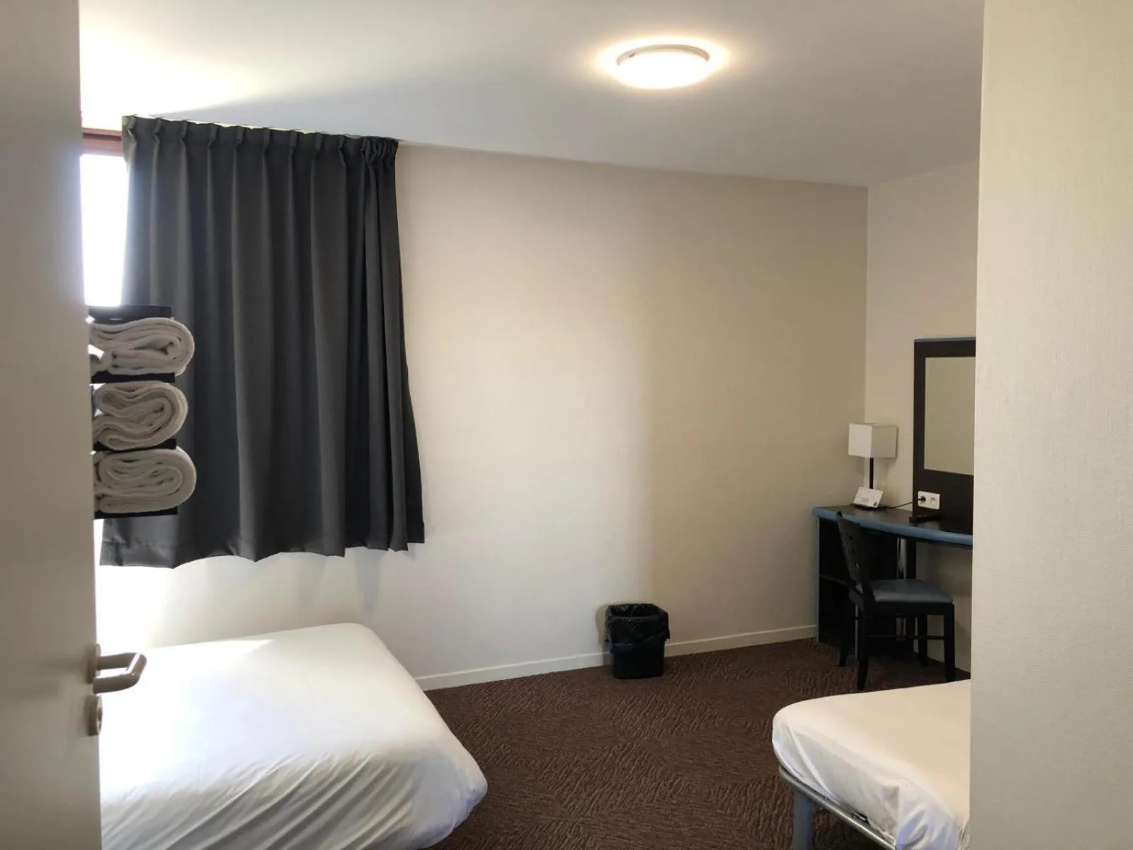 Bed in Hôtel Akena City Albi Gaillac