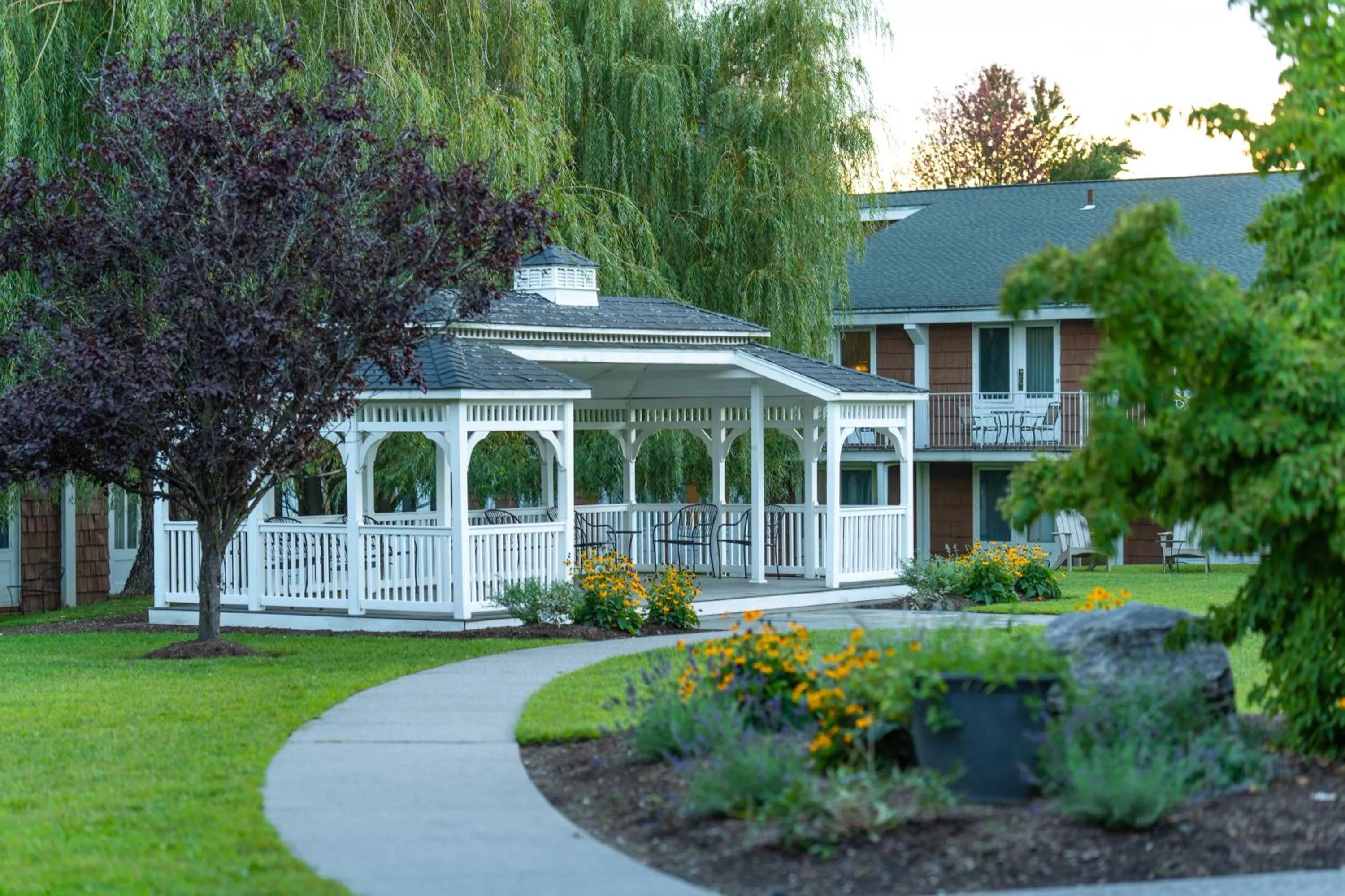 Property building in Sleepy Hollow Hotel