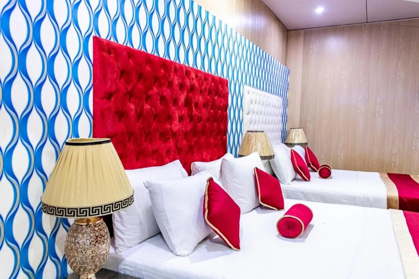 Bed in Rose Palace Hotel, Gulberg