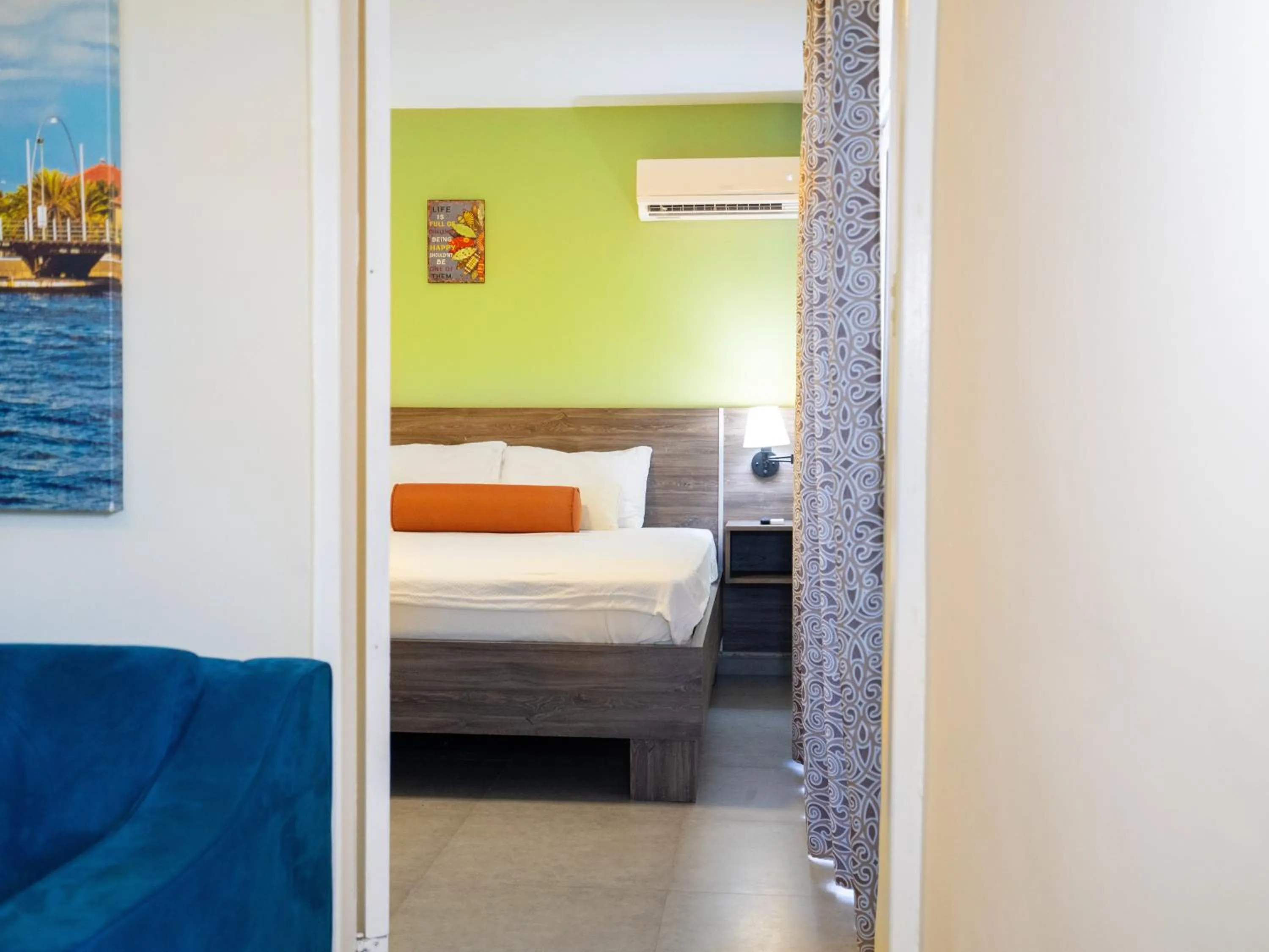 Area and facilities in Delynne Boutique Hotel