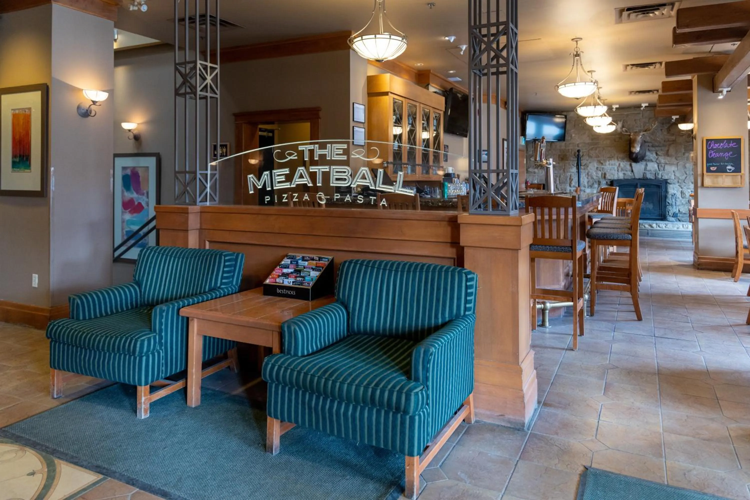 Restaurant/places to eat in Banff Ptarmigan Inn