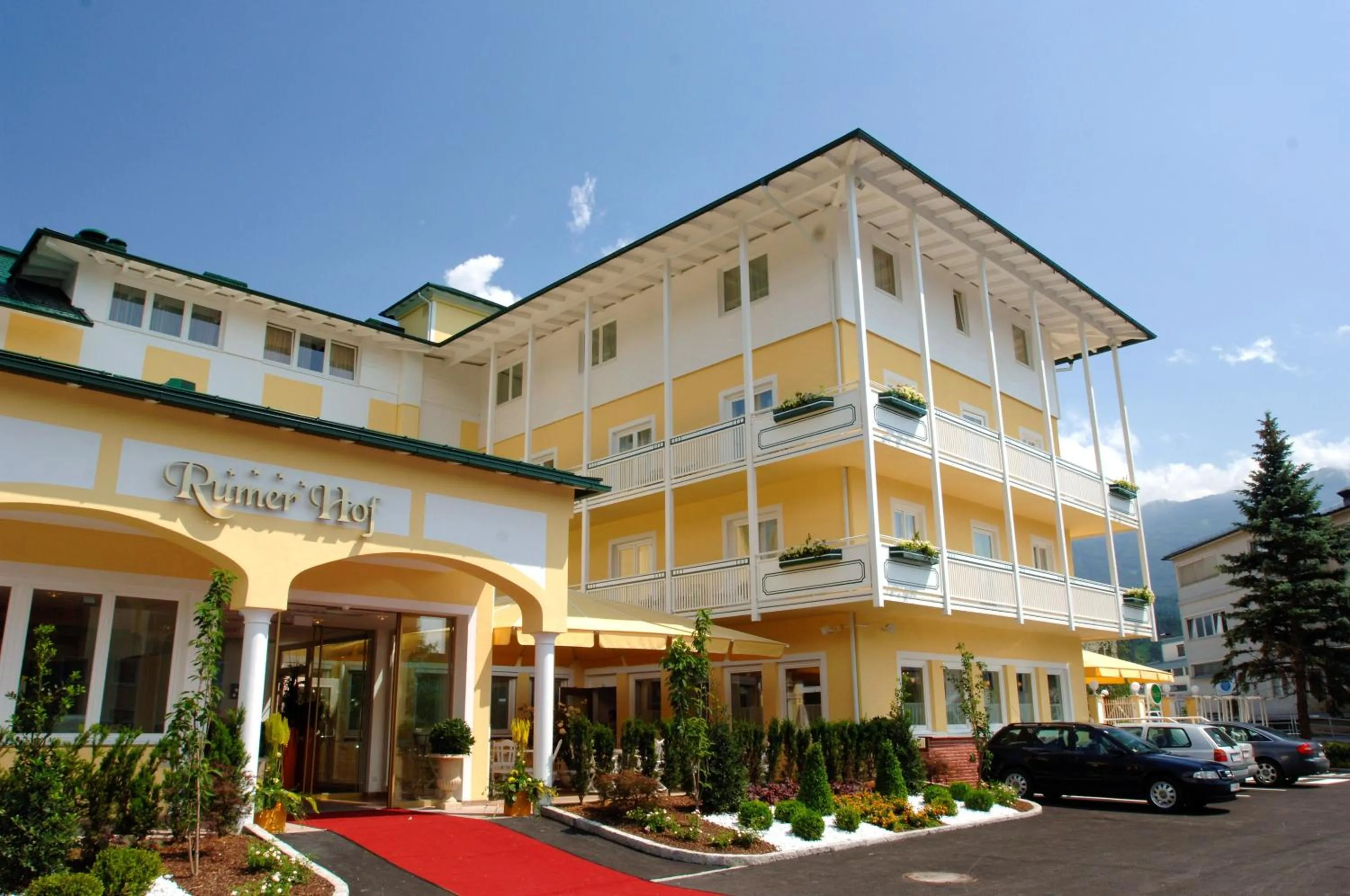 Facade/entrance in Rumer Hof