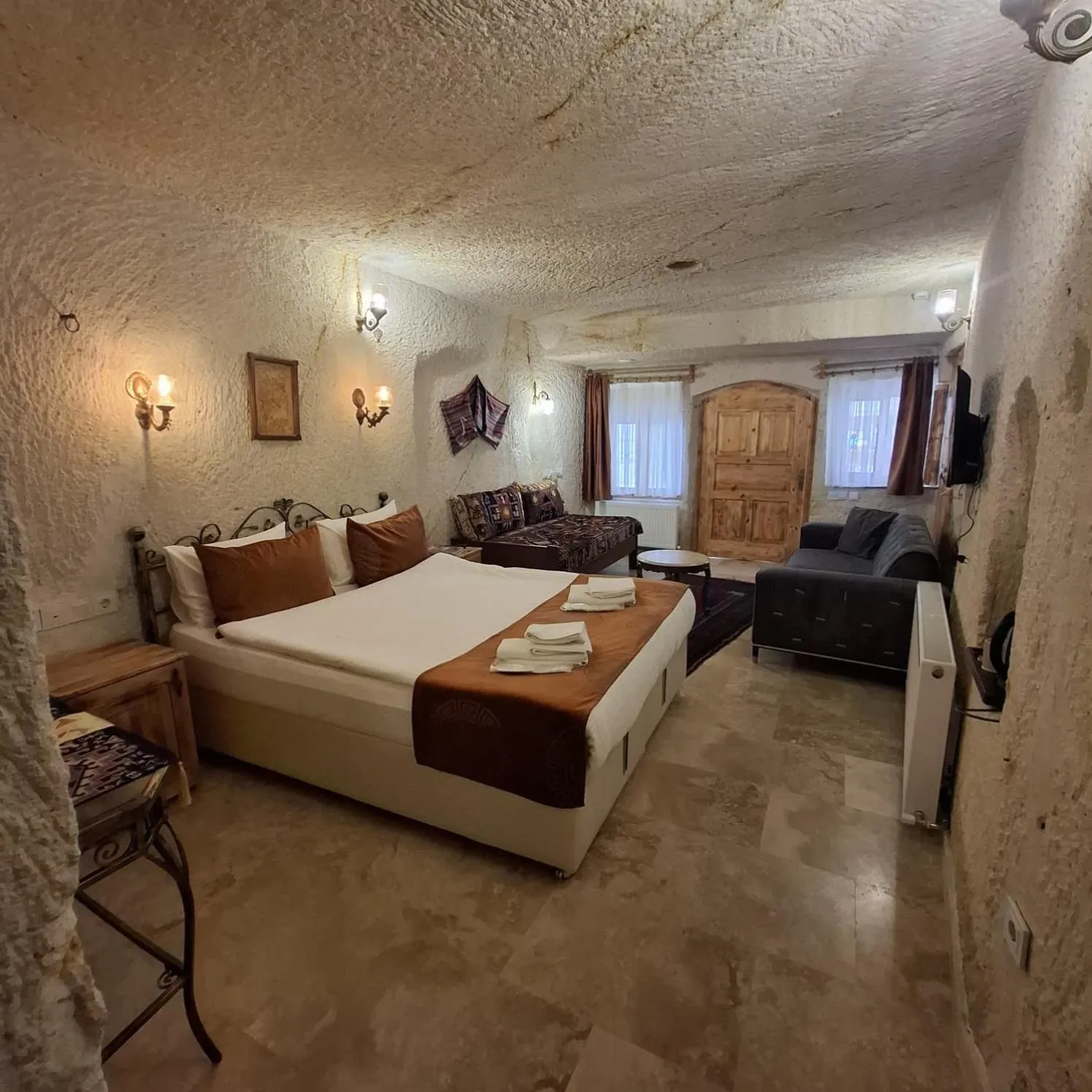 Living room, Bed in Tatlı Kaya Otel