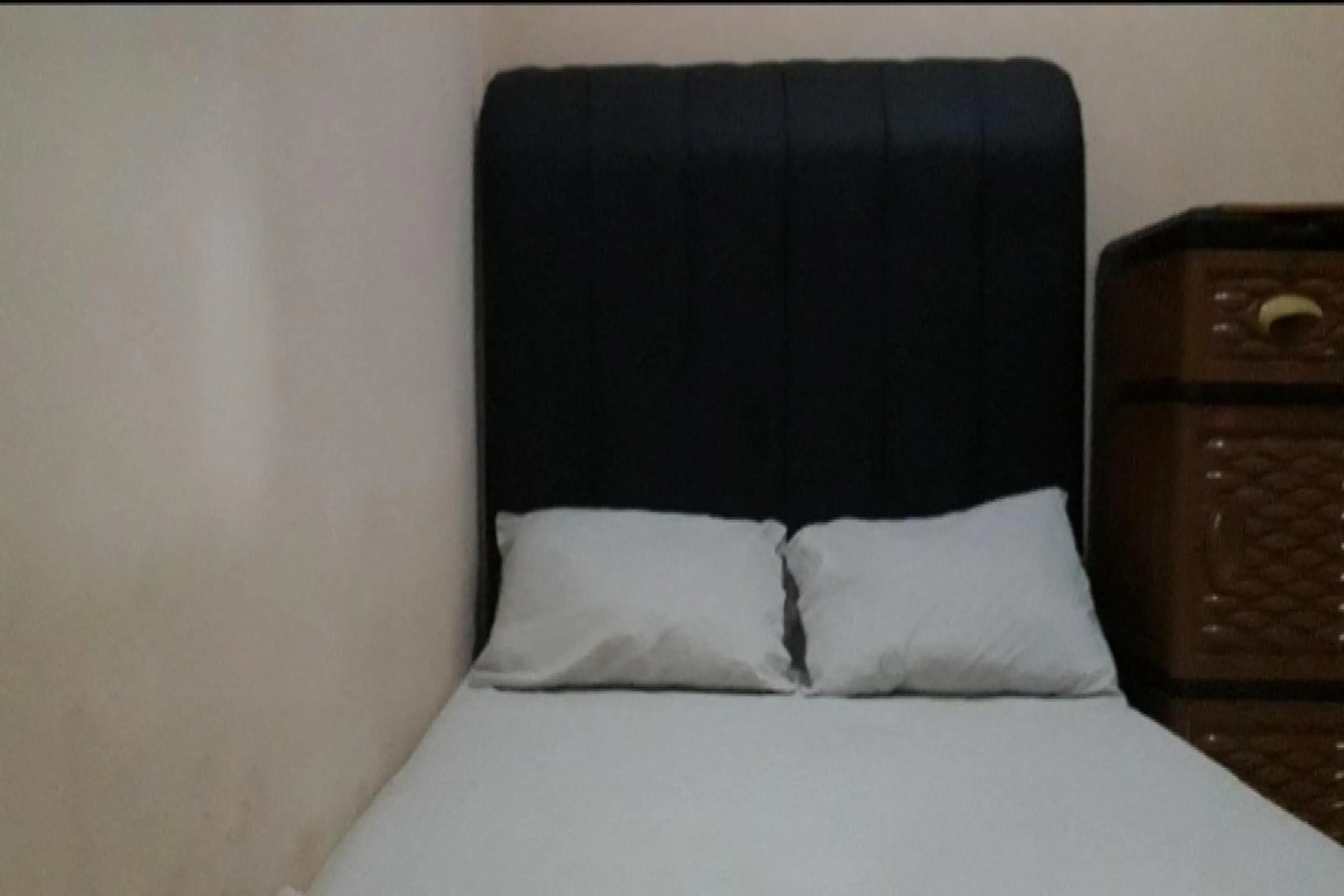 Bedroom, Bed in OYO 90706 Kost Alam Jaya Syariah
