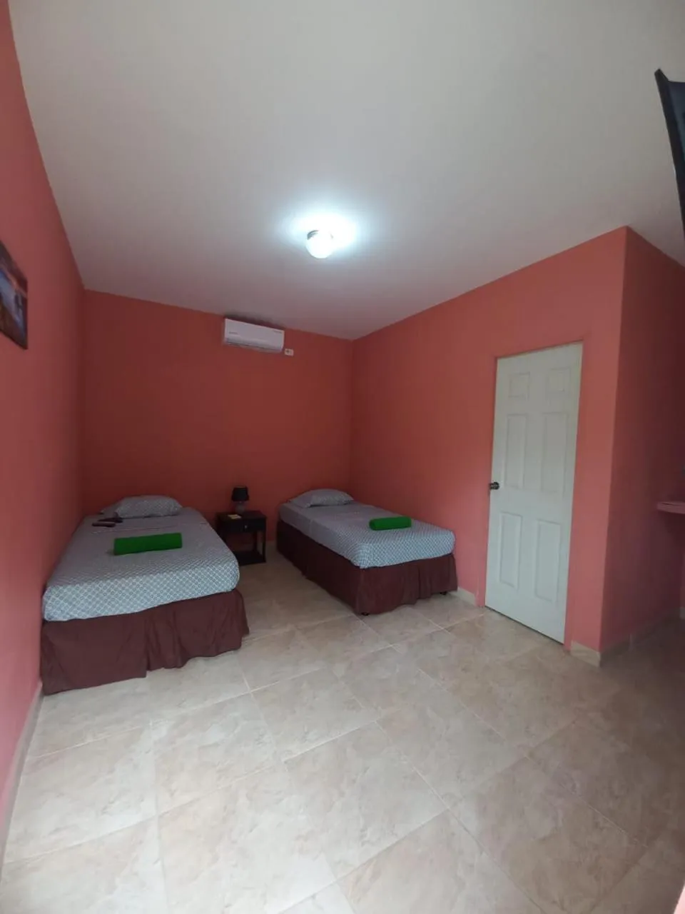 Photo of the whole room, Bed in Hotel Munch