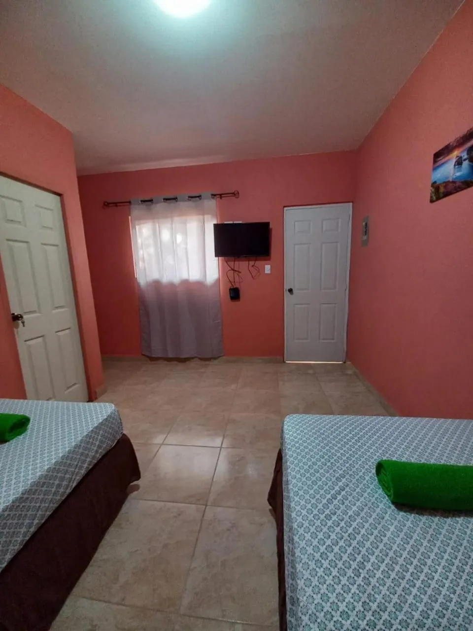 Photo of the whole room, Bed in Hotel Munch