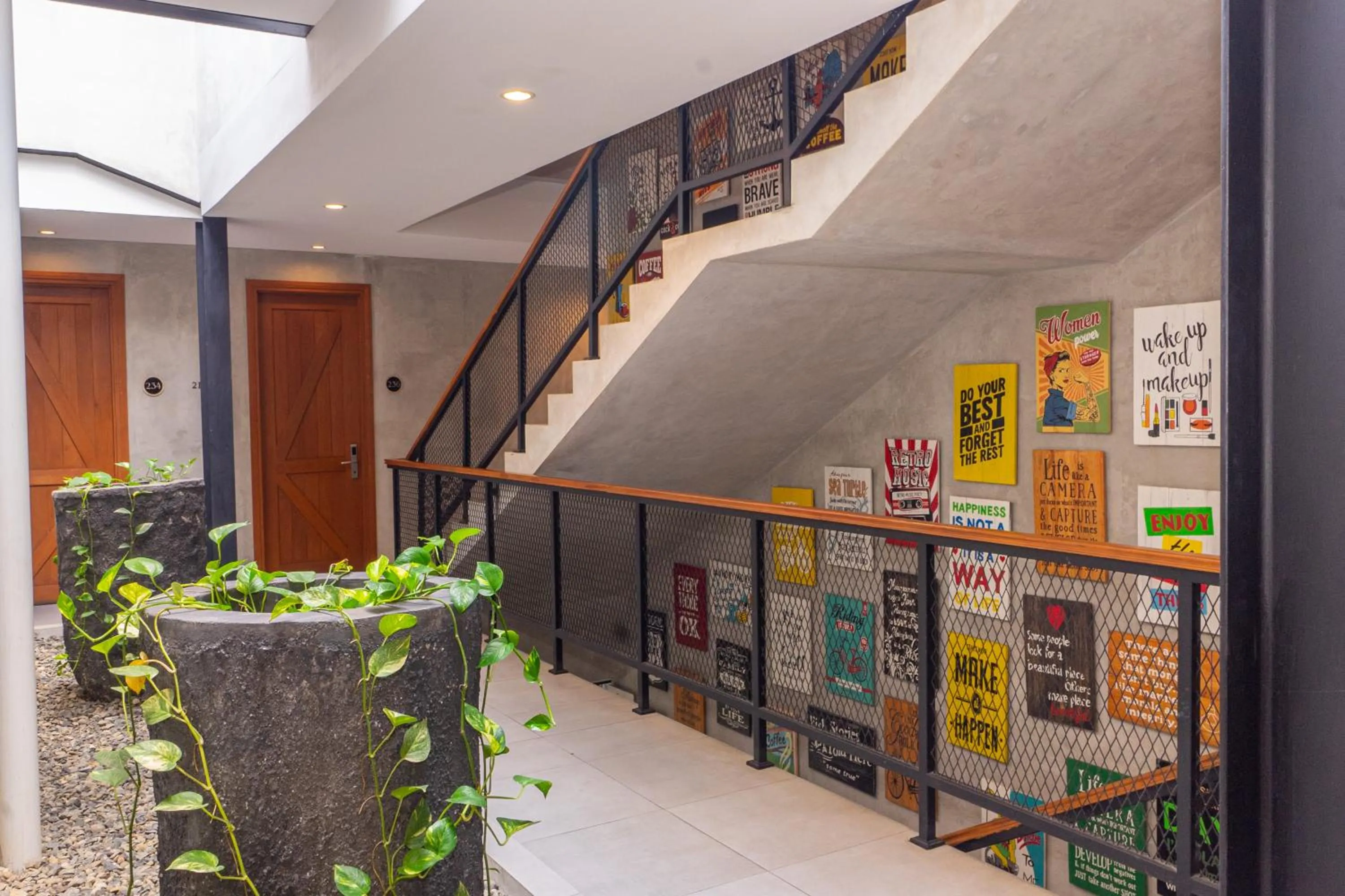 Property building in Hotel Summerville