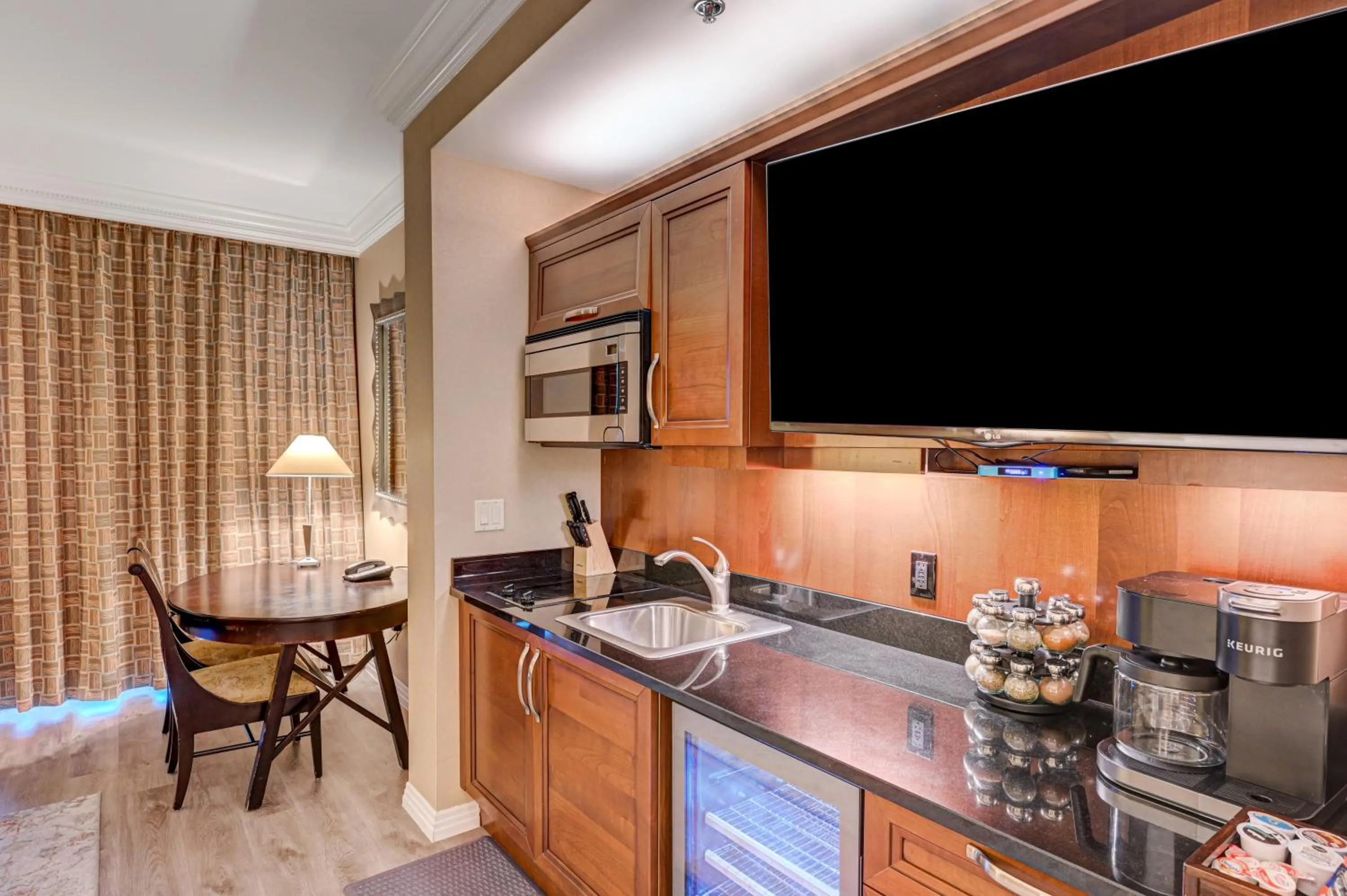 Luxury Studio MGM Signature Best Location Lazy River No Resort Fee