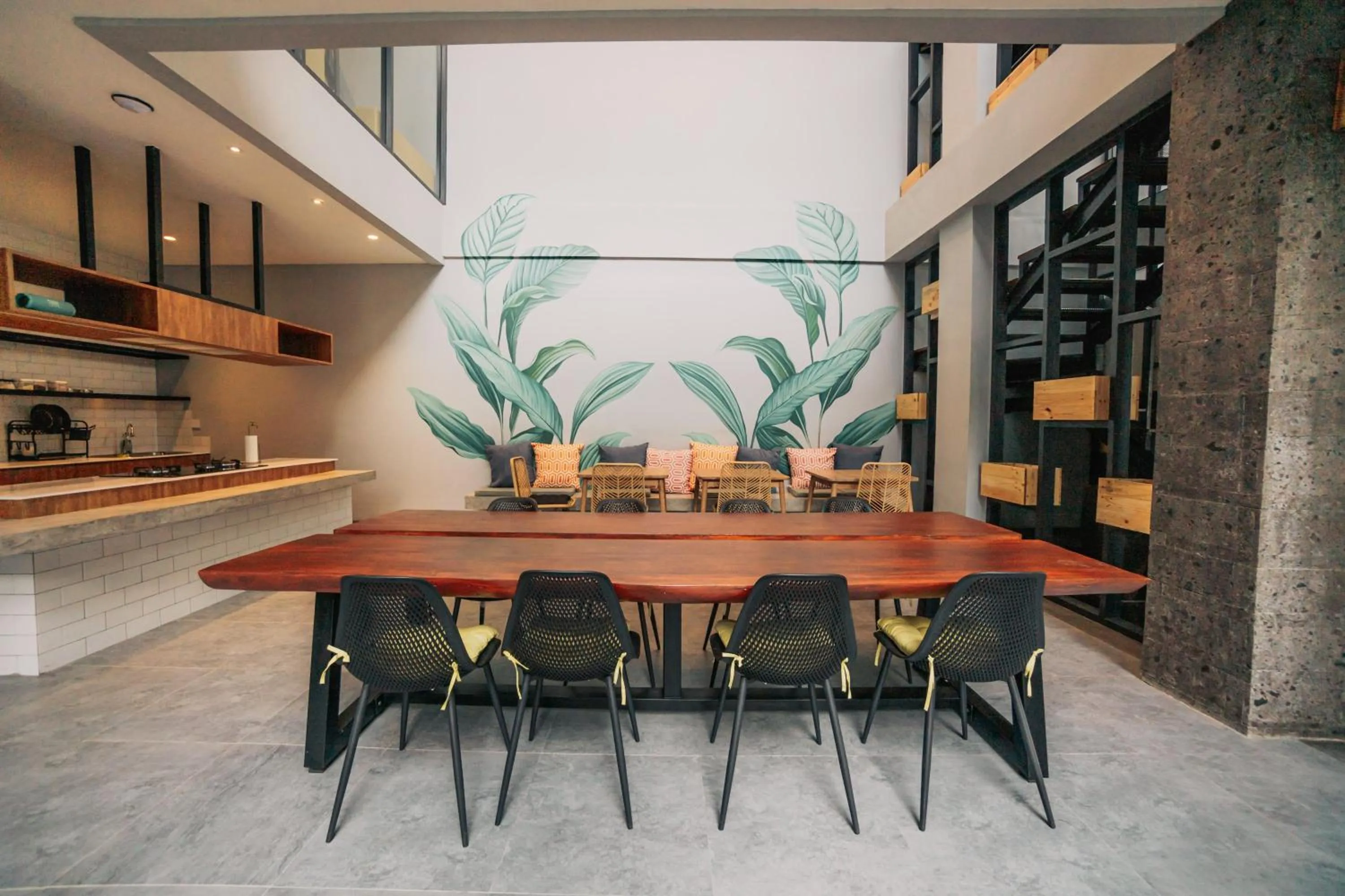 Dining area in Bestah Coliving