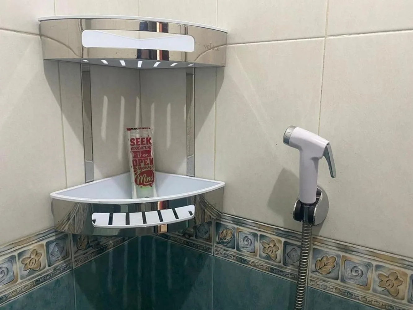 Bathroom in RedDoorz Syariah @ Karang Pilang