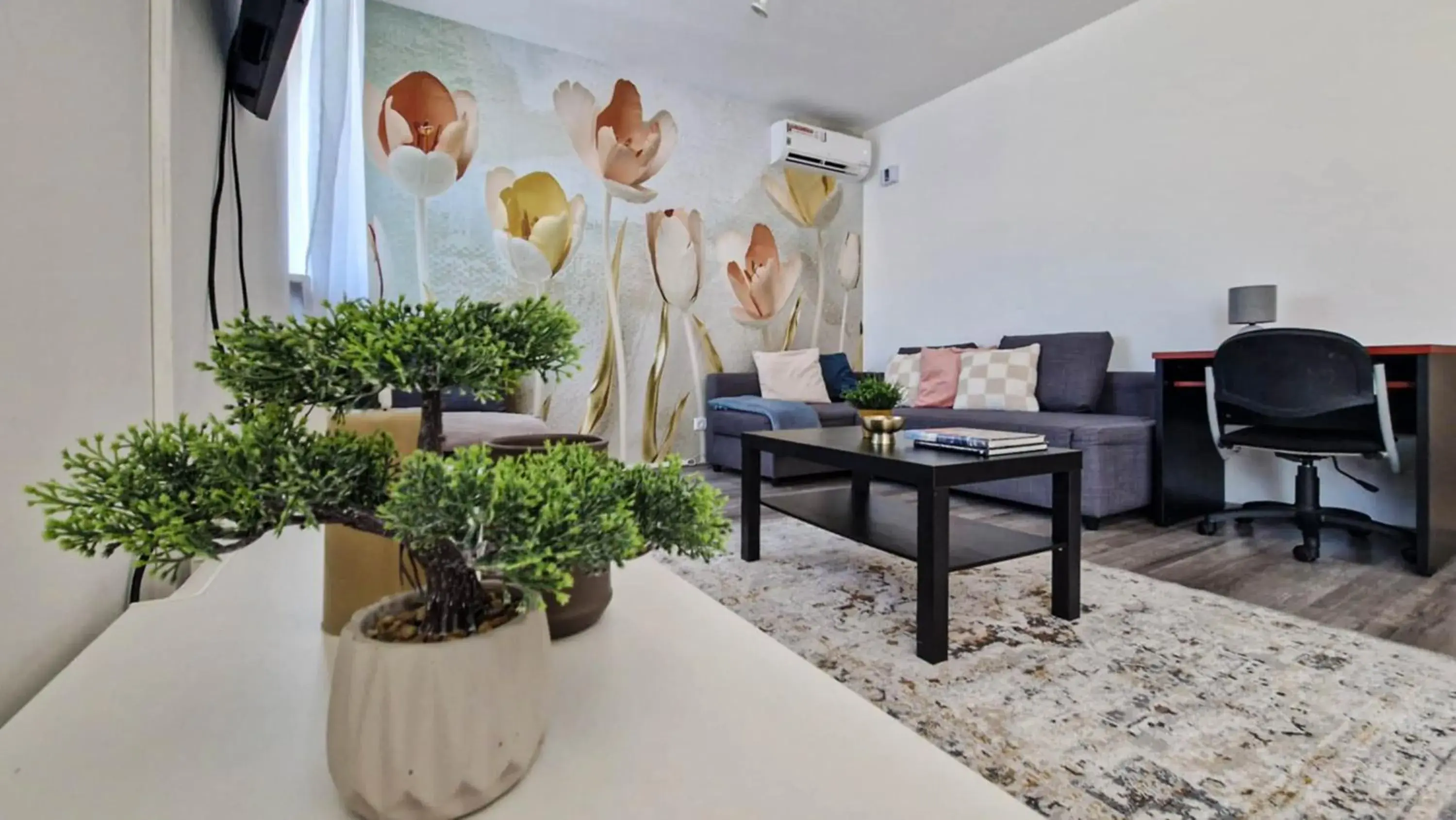 Amphora Luxury Apartment with FREE private Parking and cozy Balcony Amphora Luxury Apartment with FREE private Parking and cozy Balcony