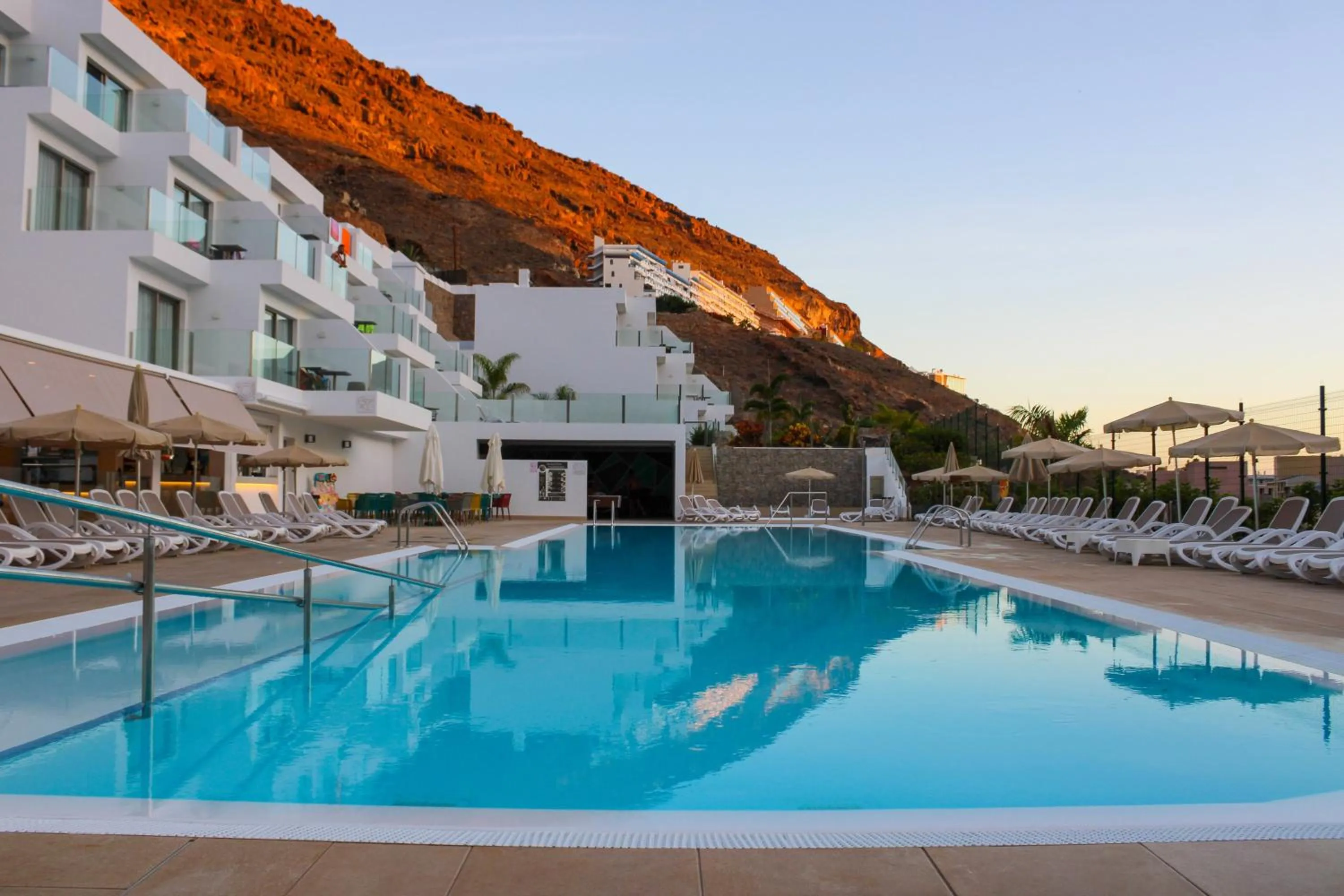 Swimming pool in Apartamentos Cordial Magec Taurito