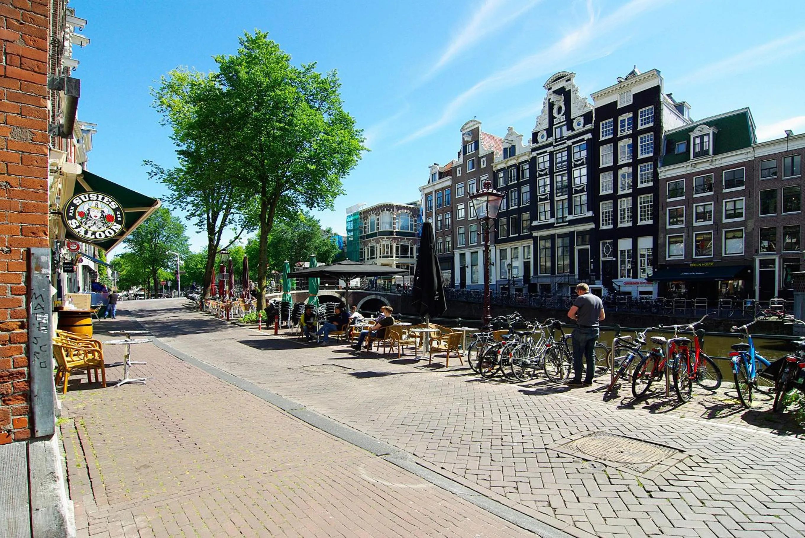 Cosy apartment right in the city center with AIRCO!