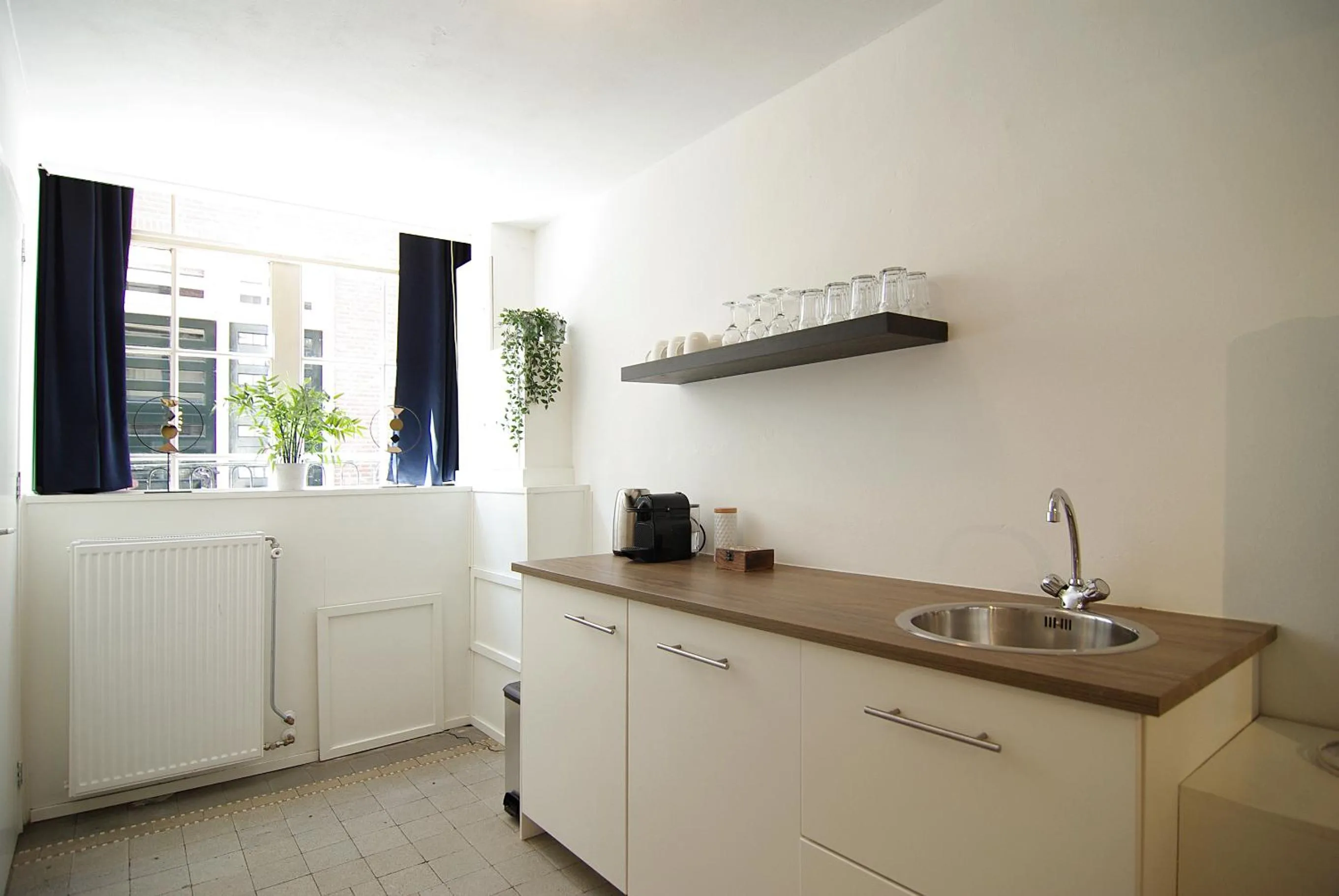 Cosy apartment right in the city center with AIRCO!