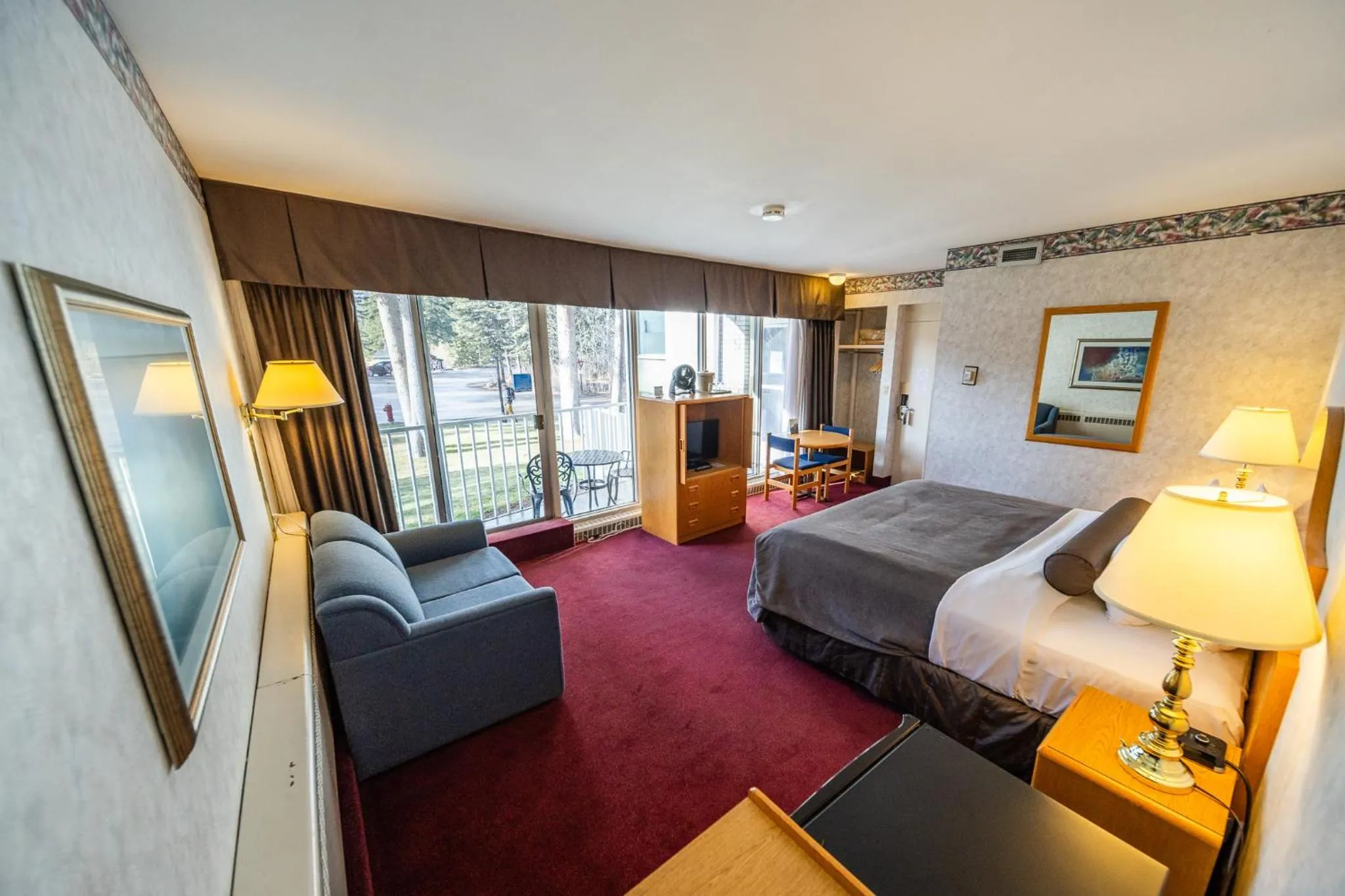 Bedroom, Bed in Bow View Lodge