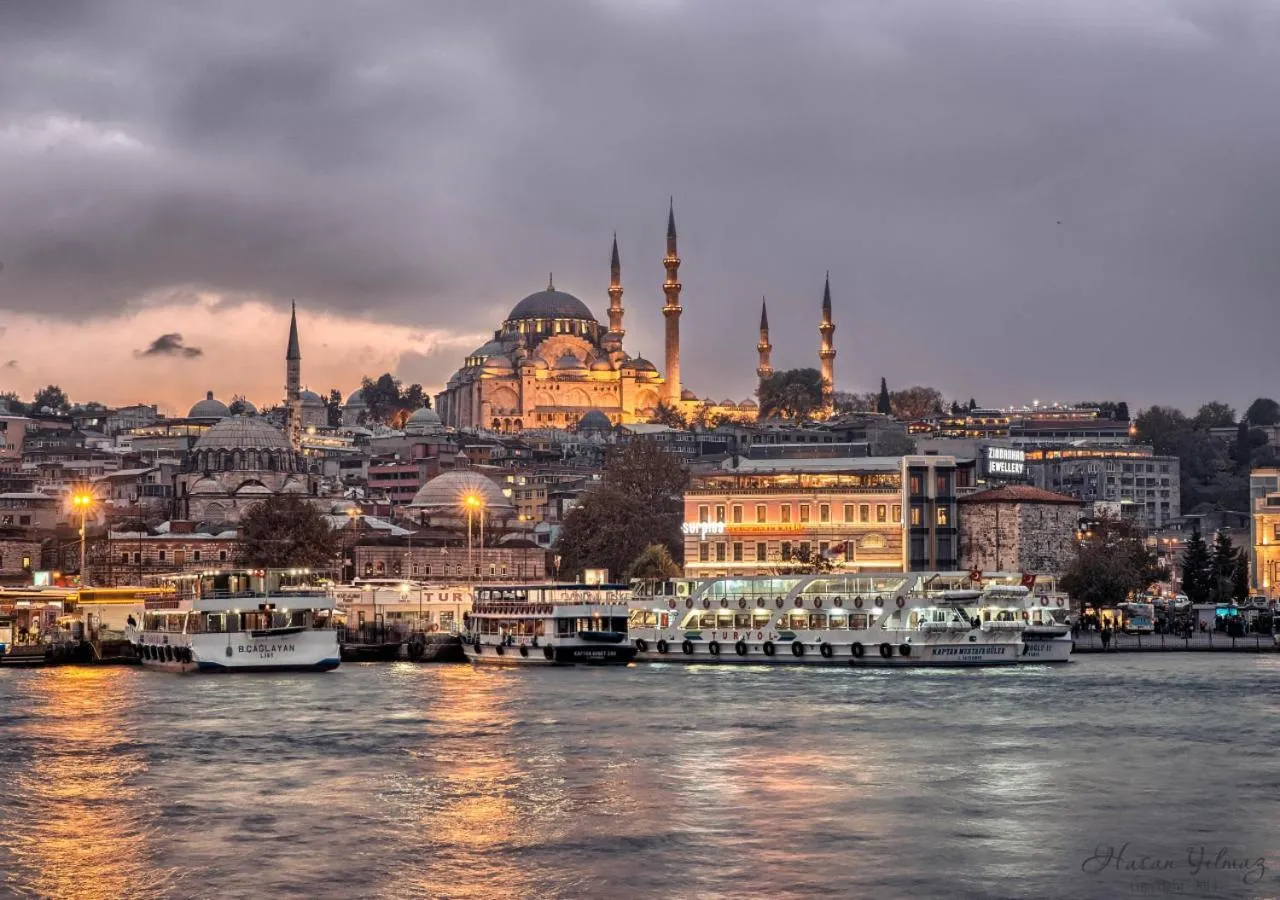 Property building in Istanbul Old City Topkapi Porta Romanos Hotel Ottoman Heritage