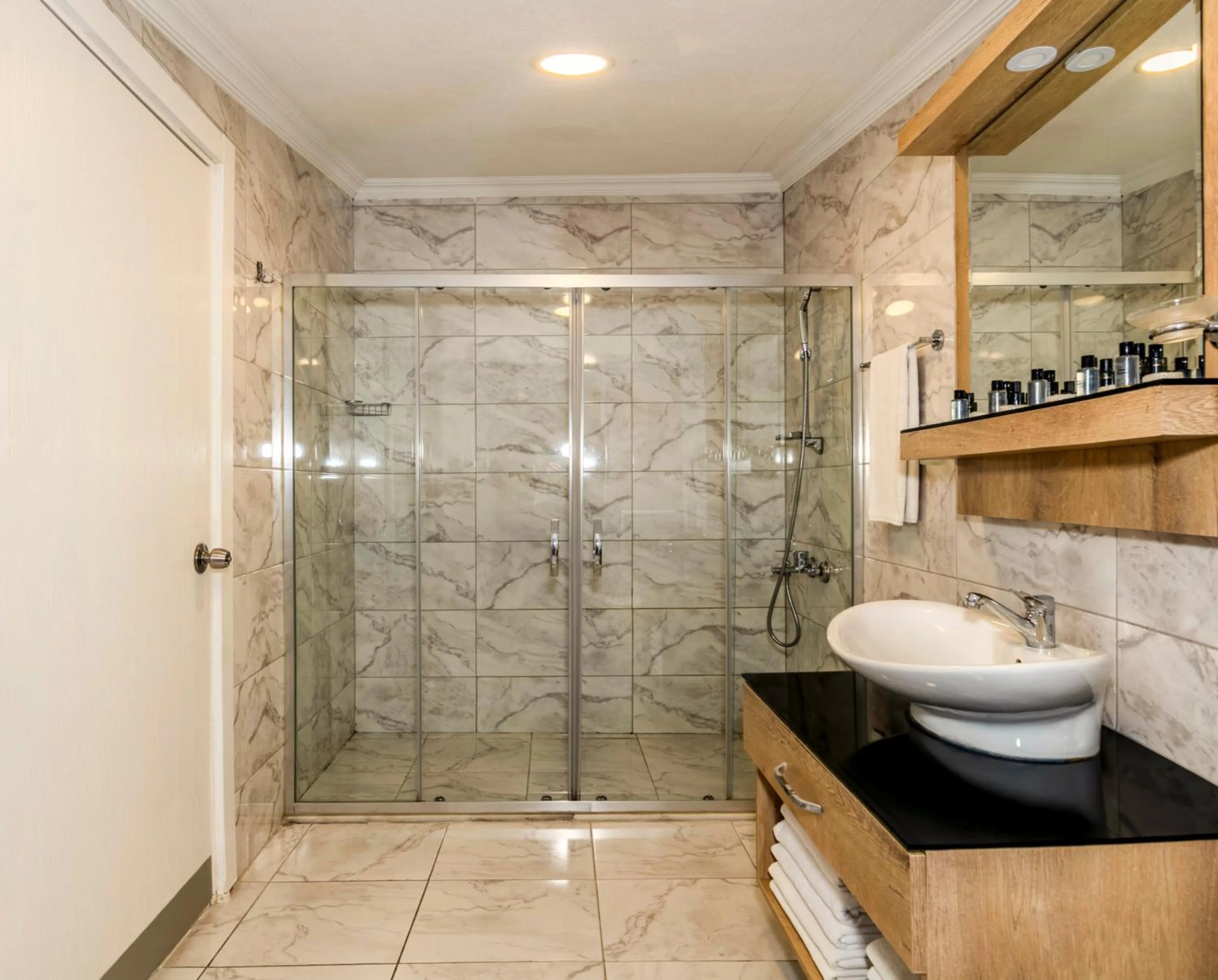 Bathroom in Istanbul Old City Topkapi Porta Romanos Hotel Ottoman Heritage