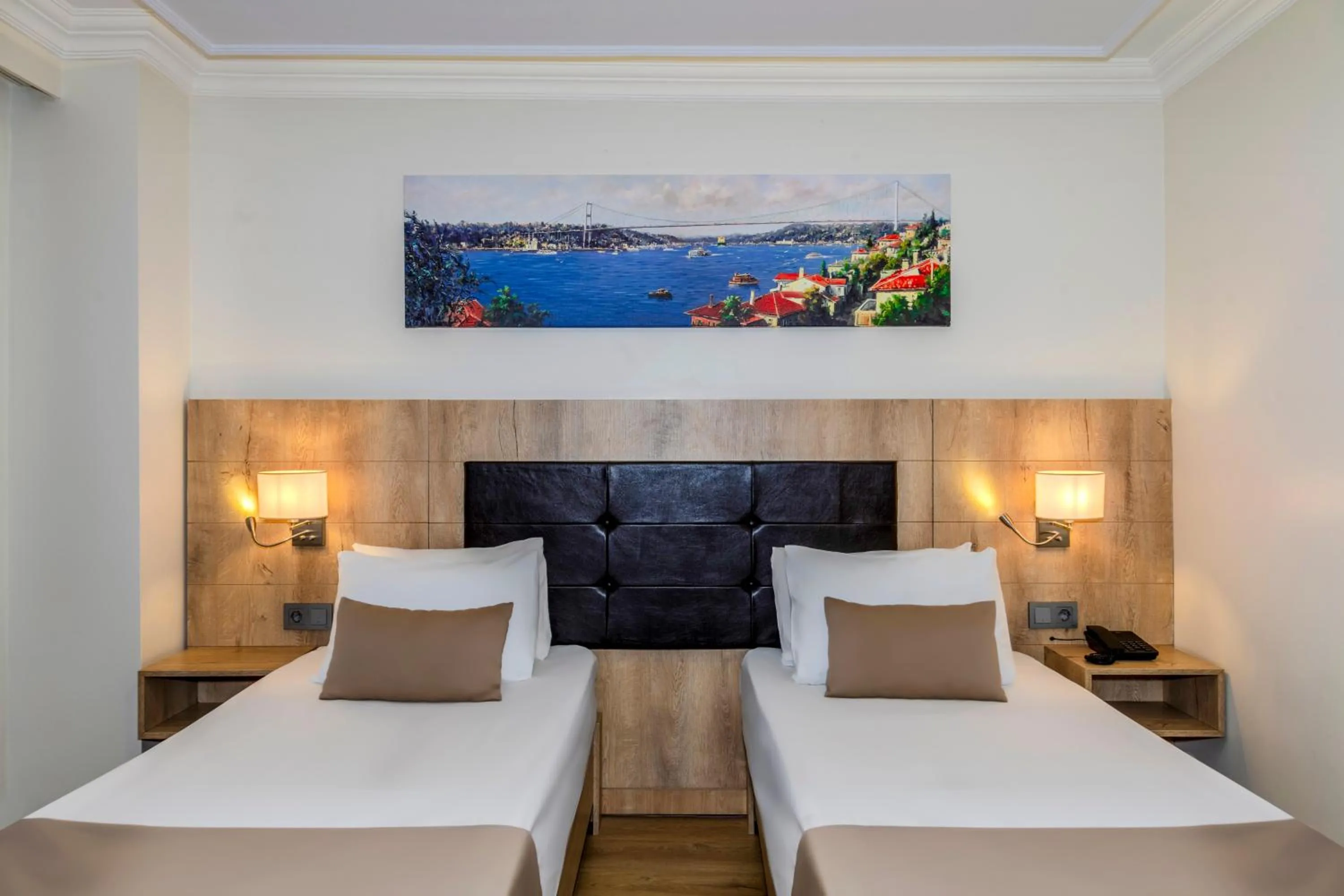 Photo of the whole room, Bed in Istanbul Old City Topkapi Porta Romanos Hotel Ottoman Heritage