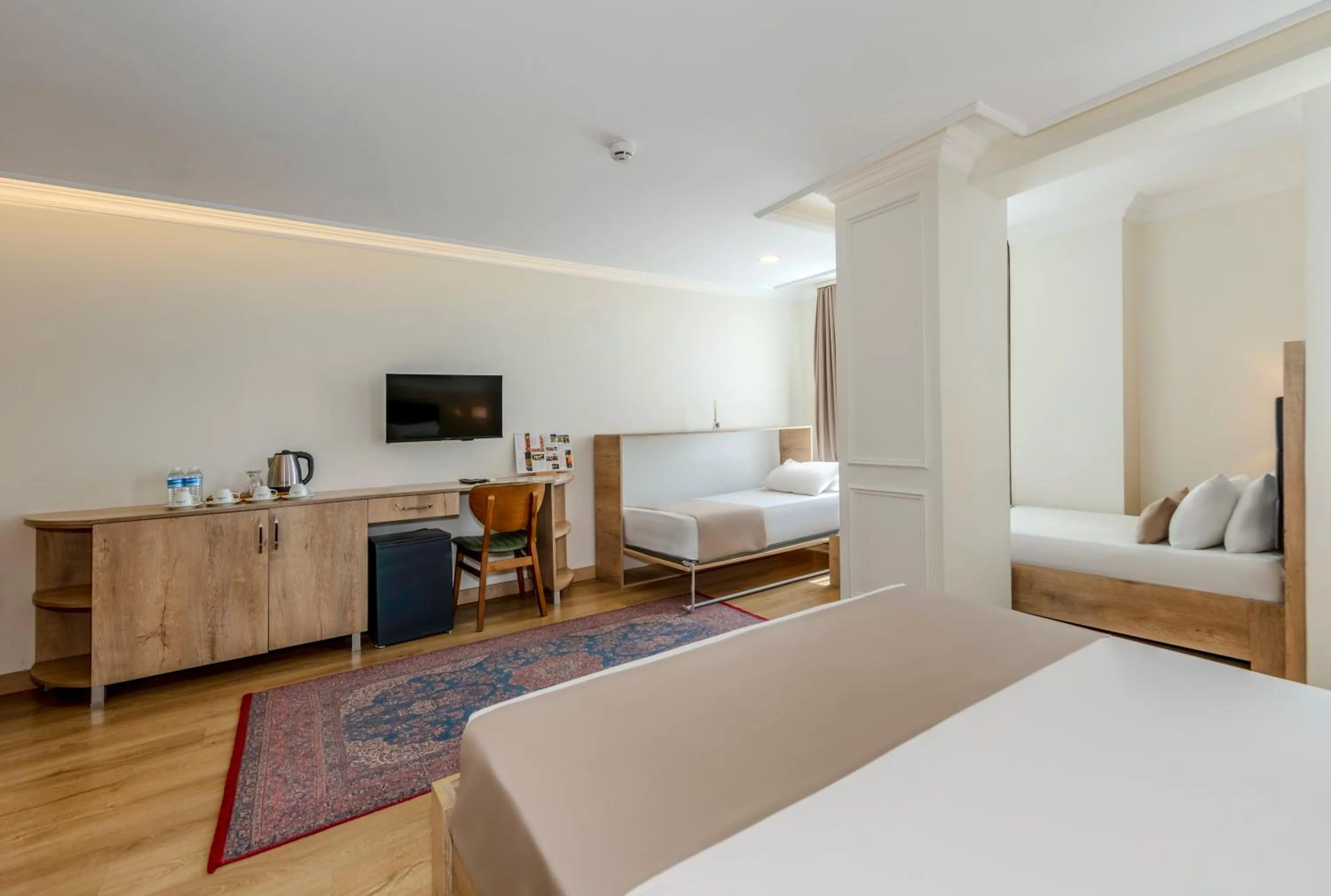 Photo of the whole room, Bed in Istanbul Old City Topkapi Porta Romanos Hotel Ottoman Heritage