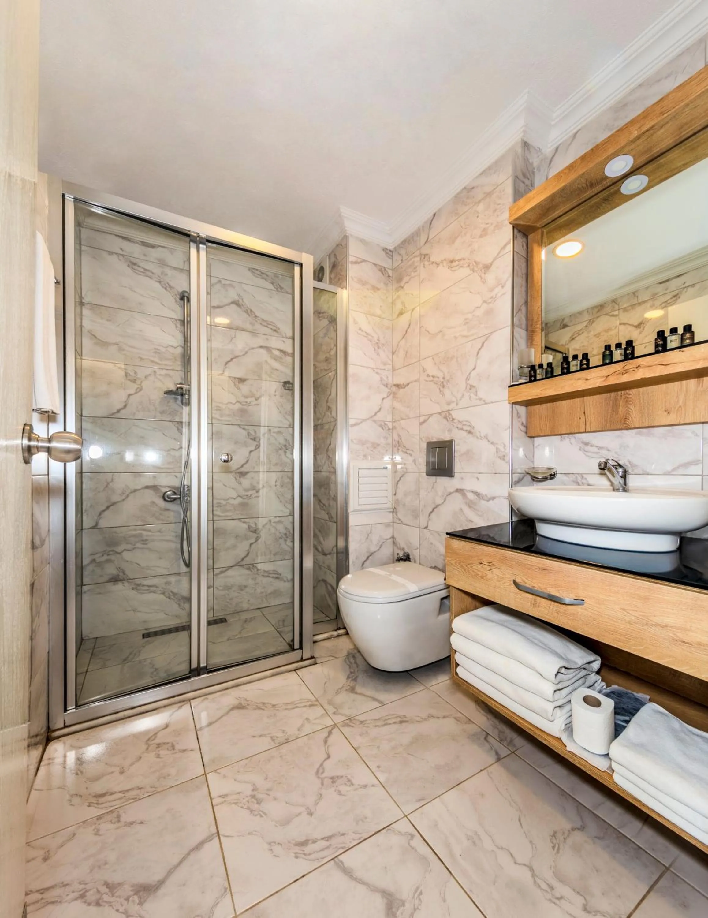 Bathroom in Istanbul Old City Topkapi Porta Romanos Hotel Ottoman Heritage