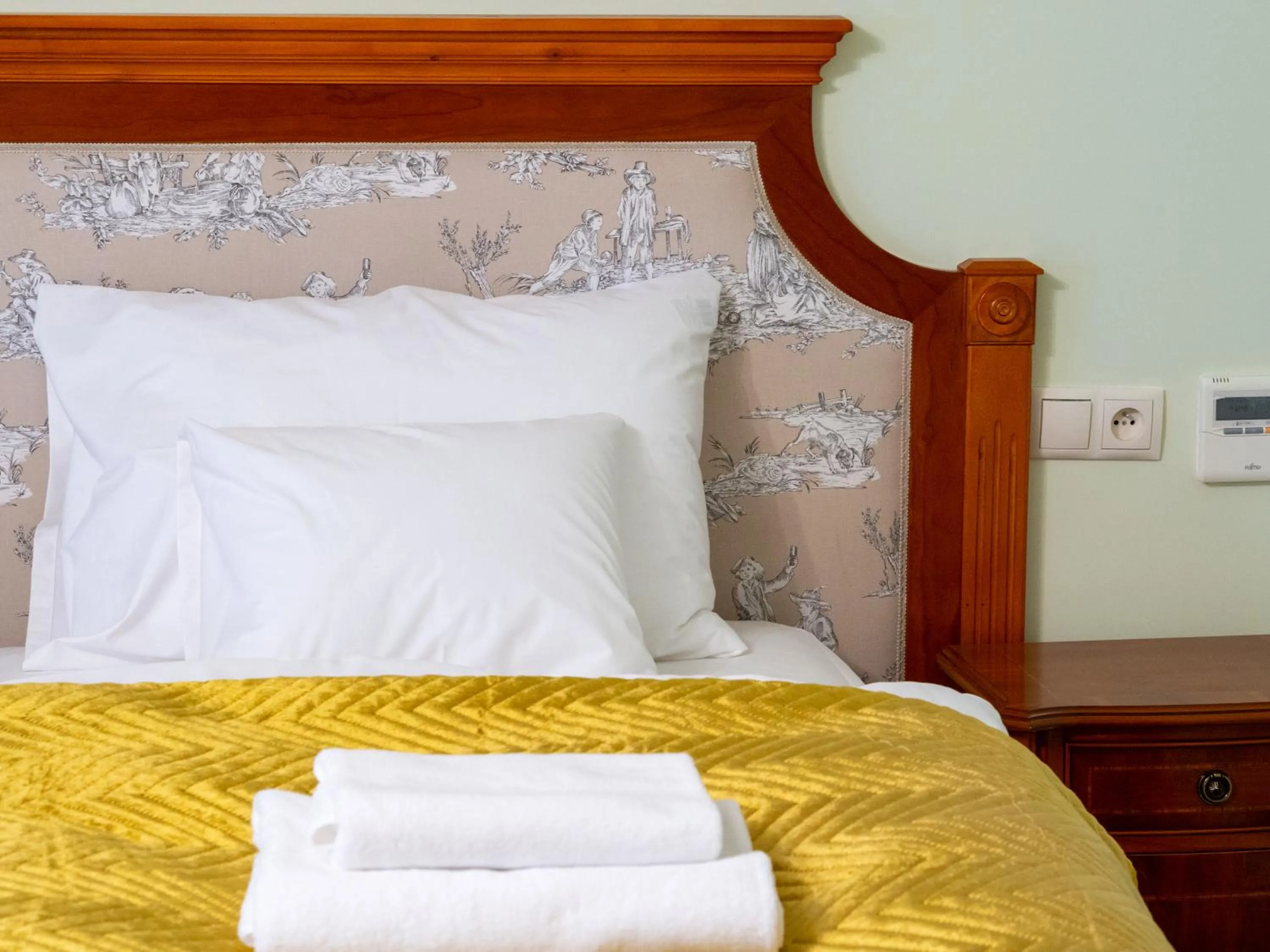 Bed in ApartHotel Hubertus