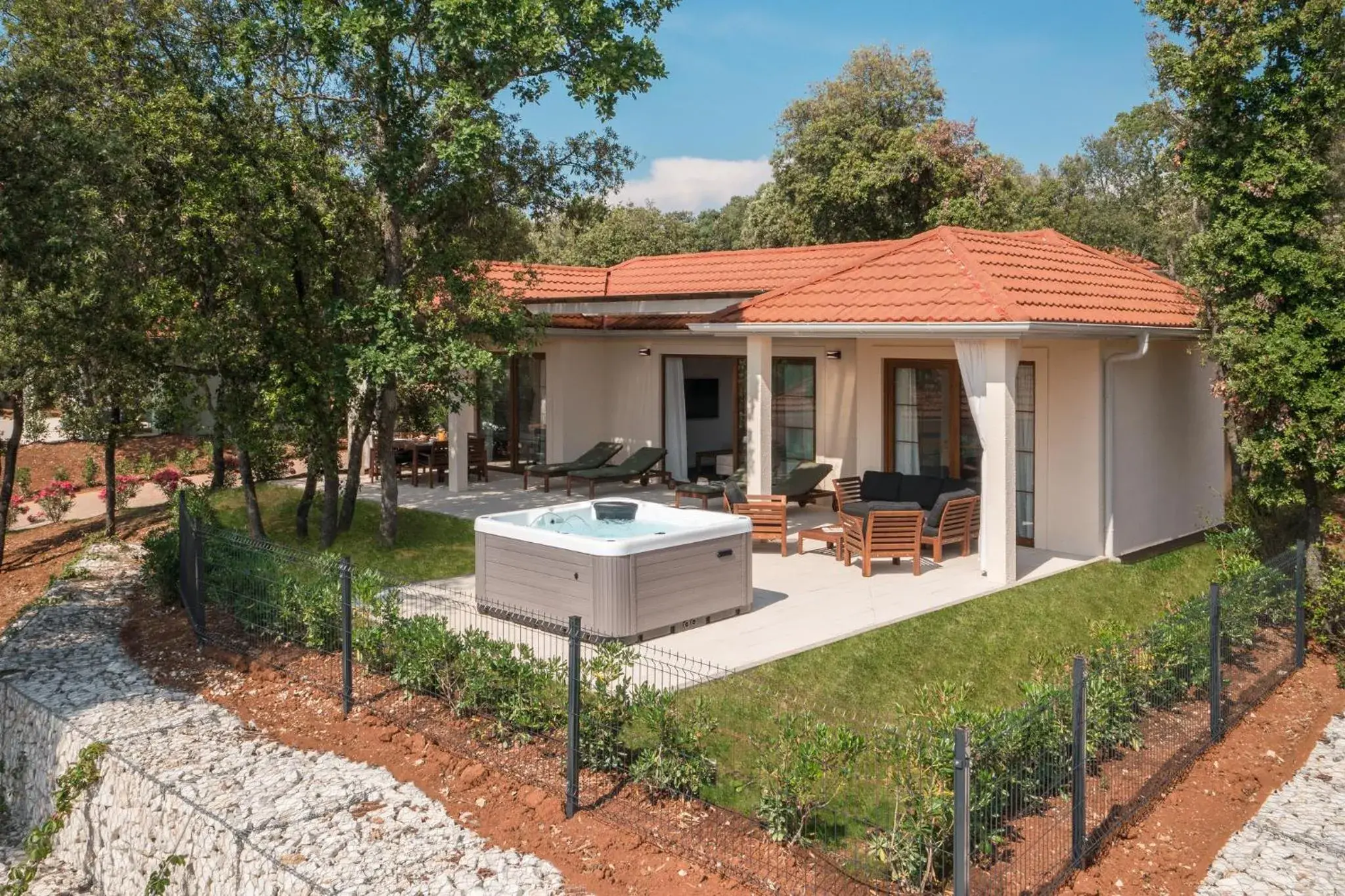 Bay ViIla with Private Hot Tub in Luxury Glamping Beach Villas Porto Bus Bay ViIla with Private Hot Tub in Luxury Glamping Beach Villas Porto Bus