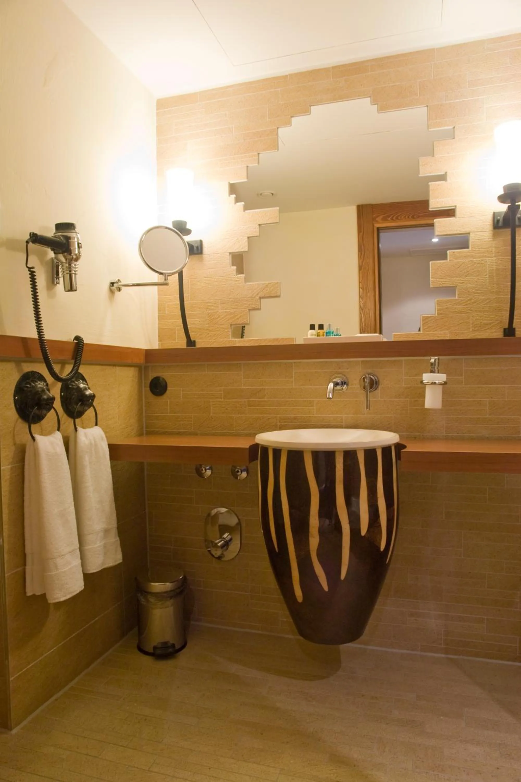 Bathroom in Park-Hotel Hagenbeck