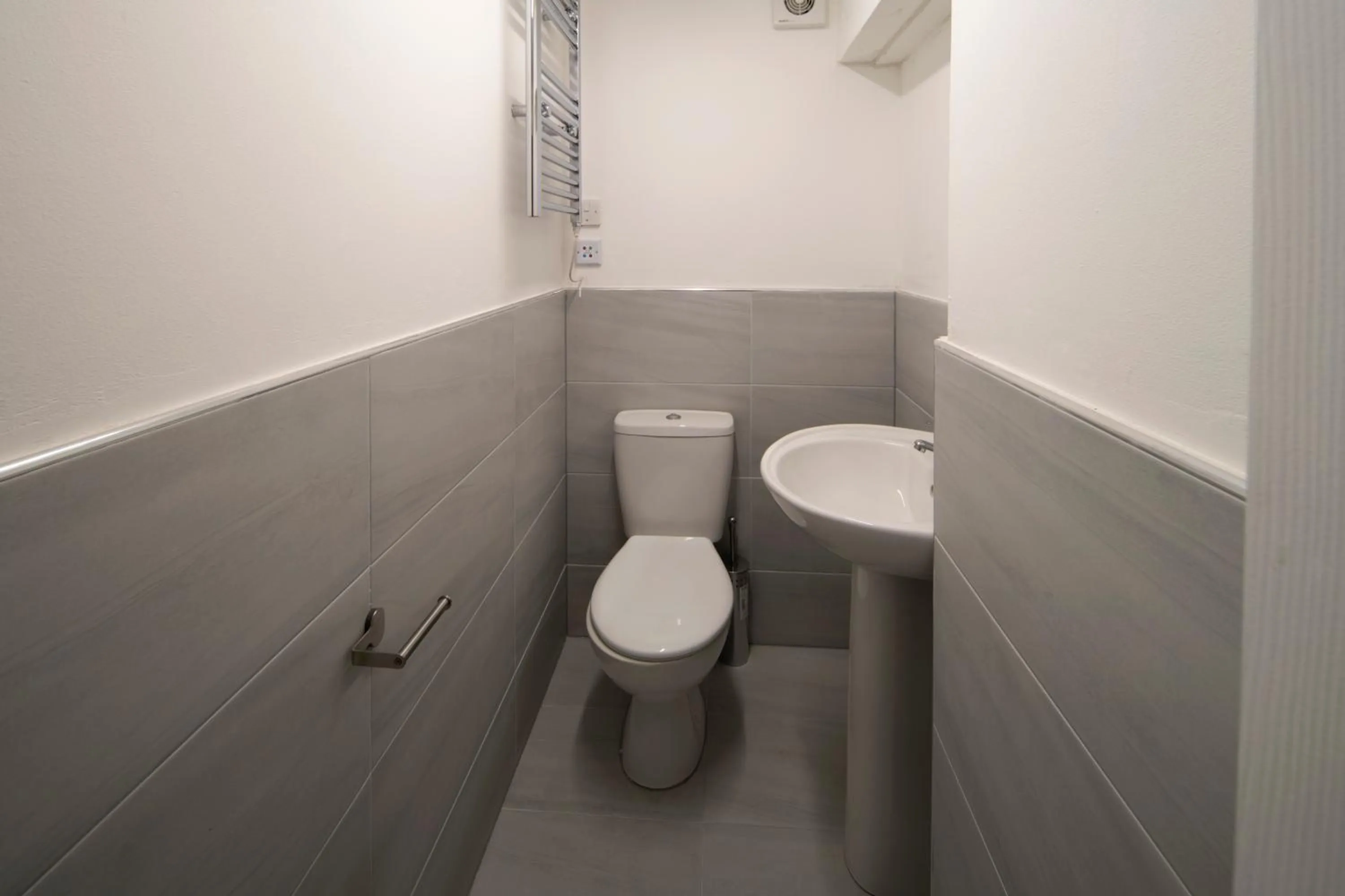 Bathroom in Harbourside Hostel Bristol