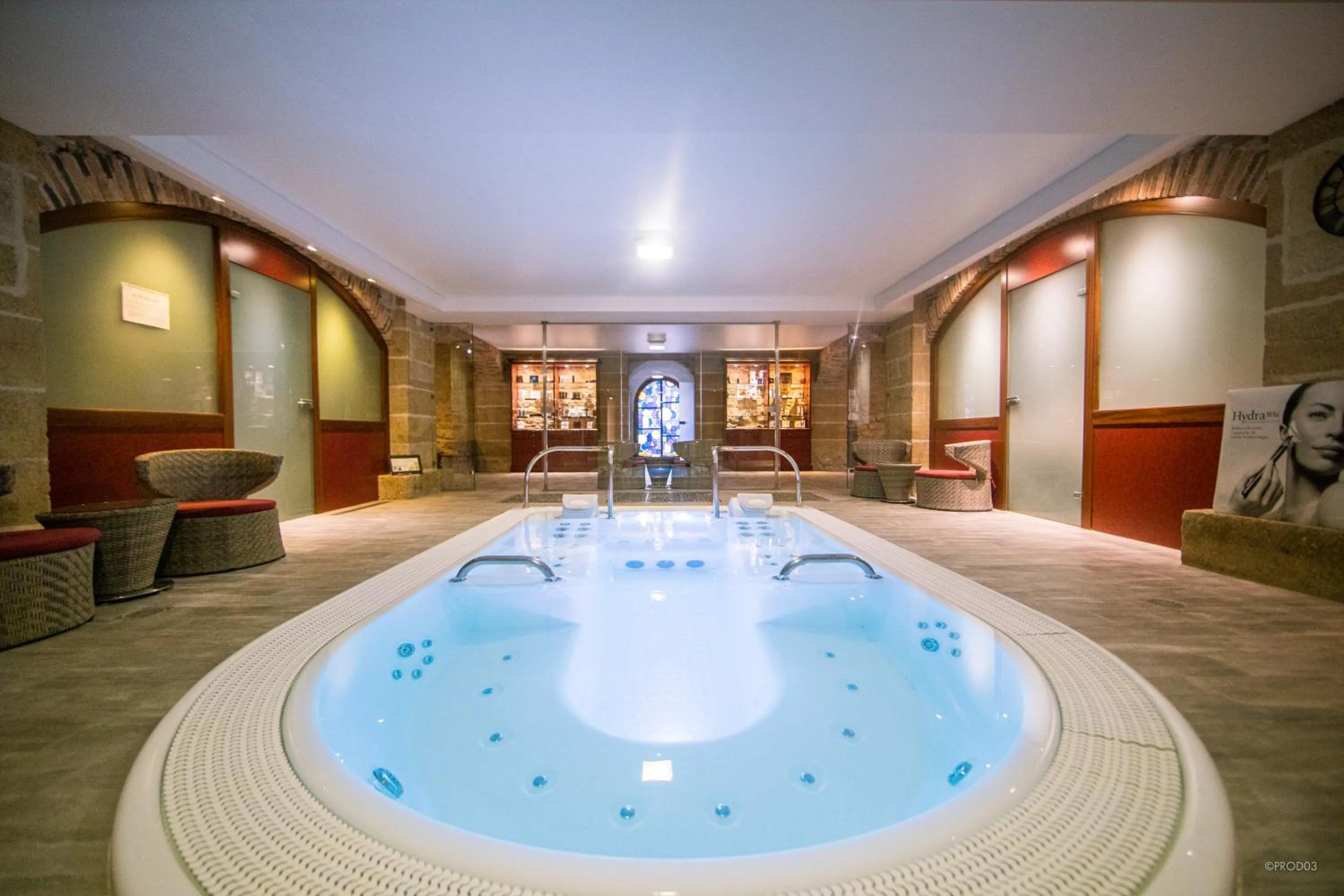 Spa and wellness centre/facilities in Mercure Moulins Centre Hôtel de Paris