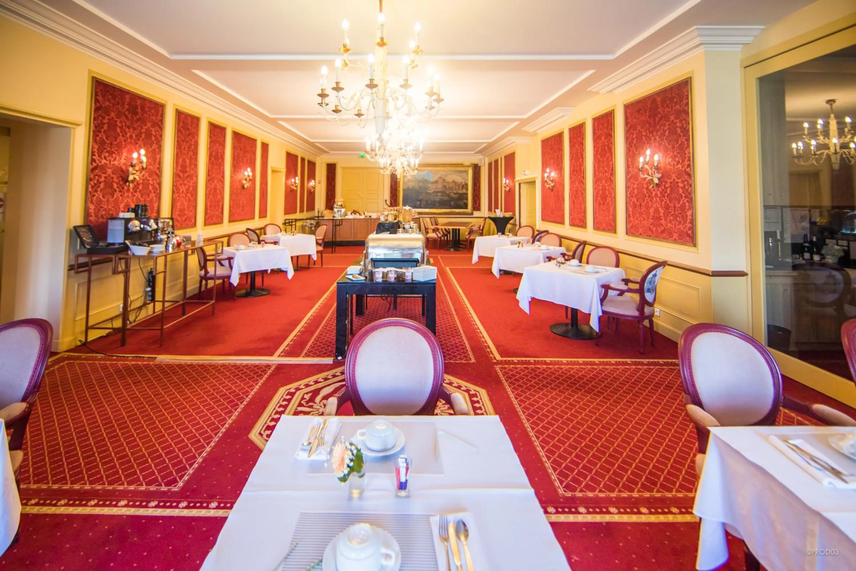 Property building in Mercure Moulins Centre Hôtel de Paris