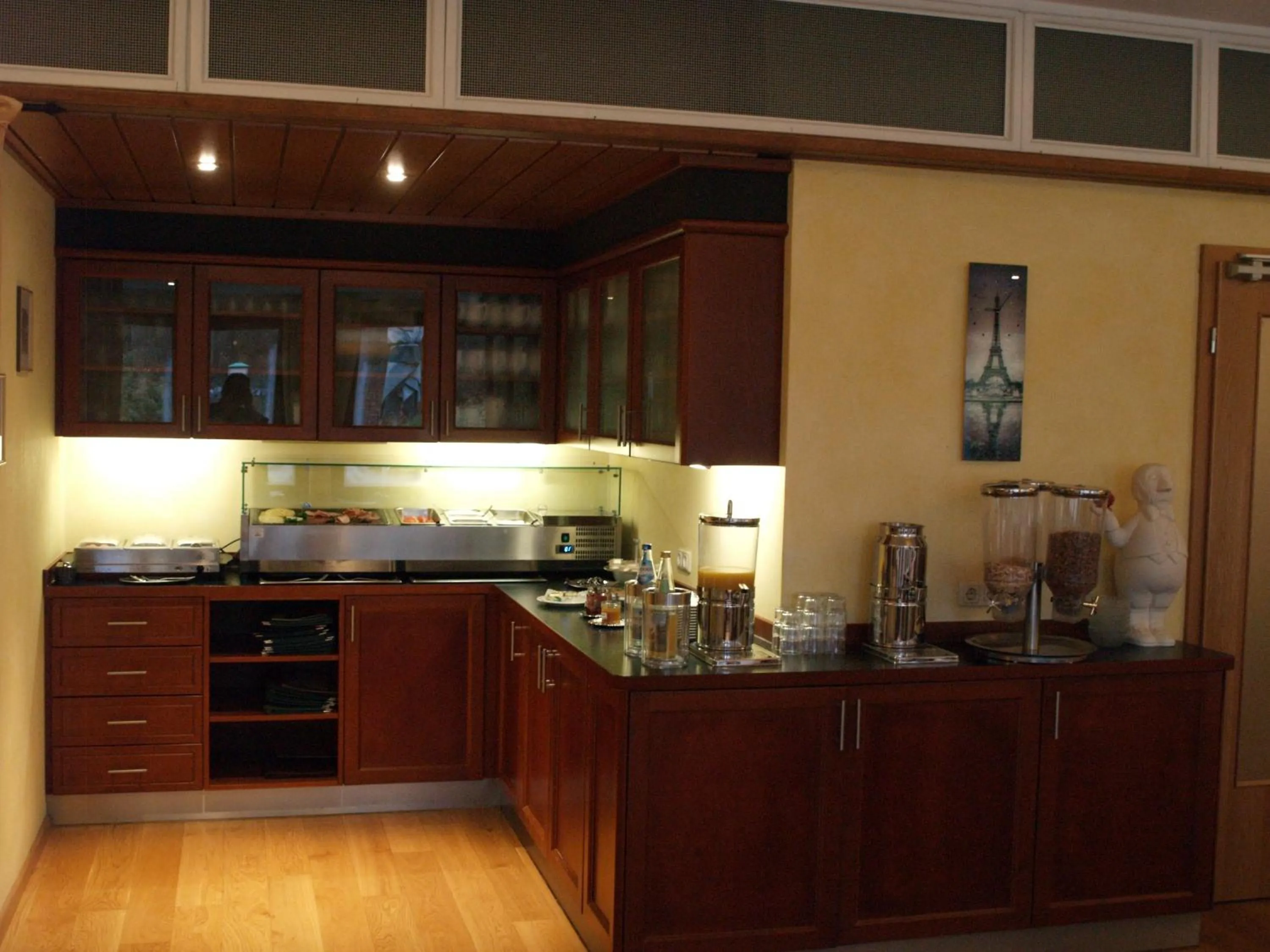 Buffet breakfast in Waldhotel Kurfürst