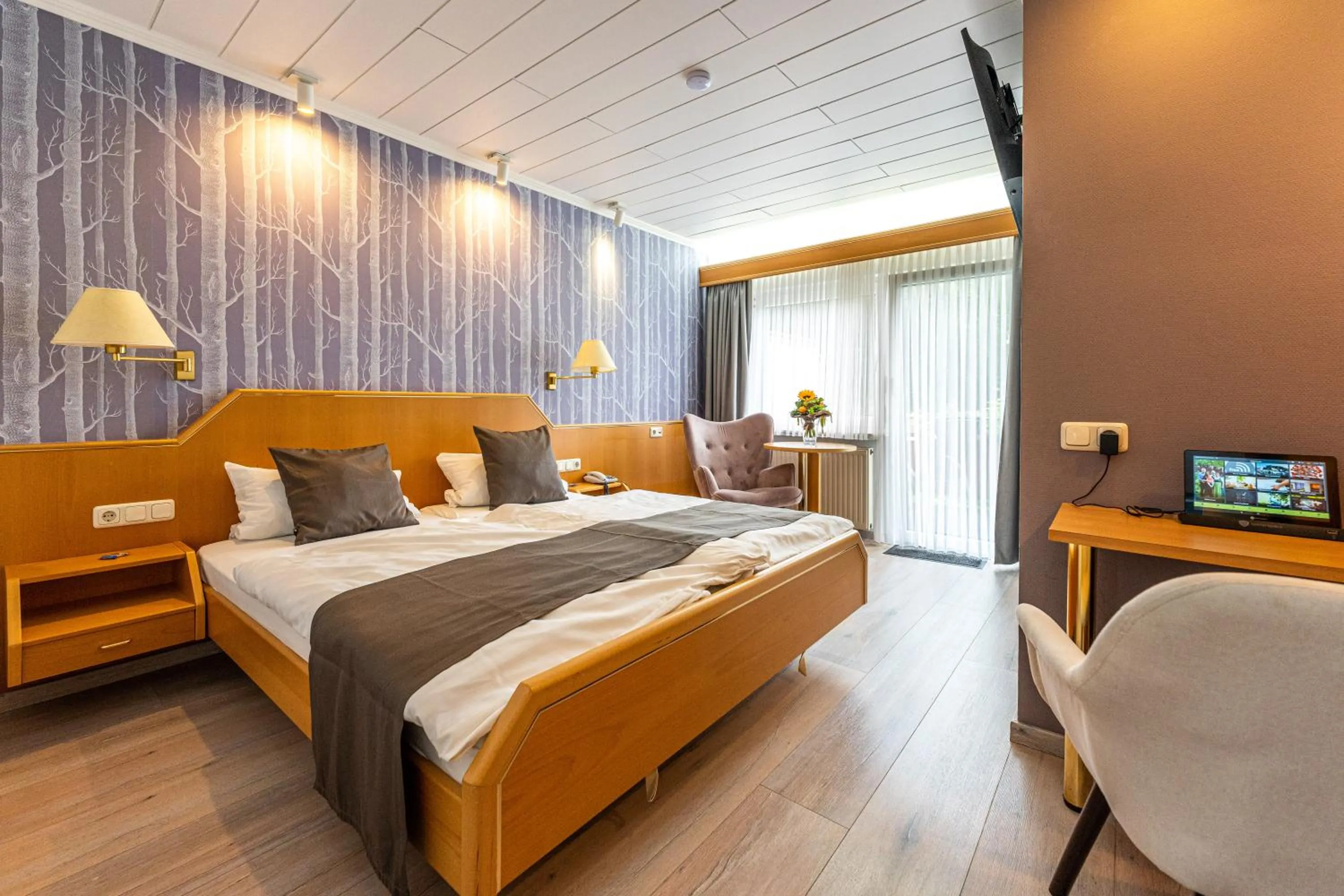 Photo of the whole room, Bed in Waldhotel Kurfürst