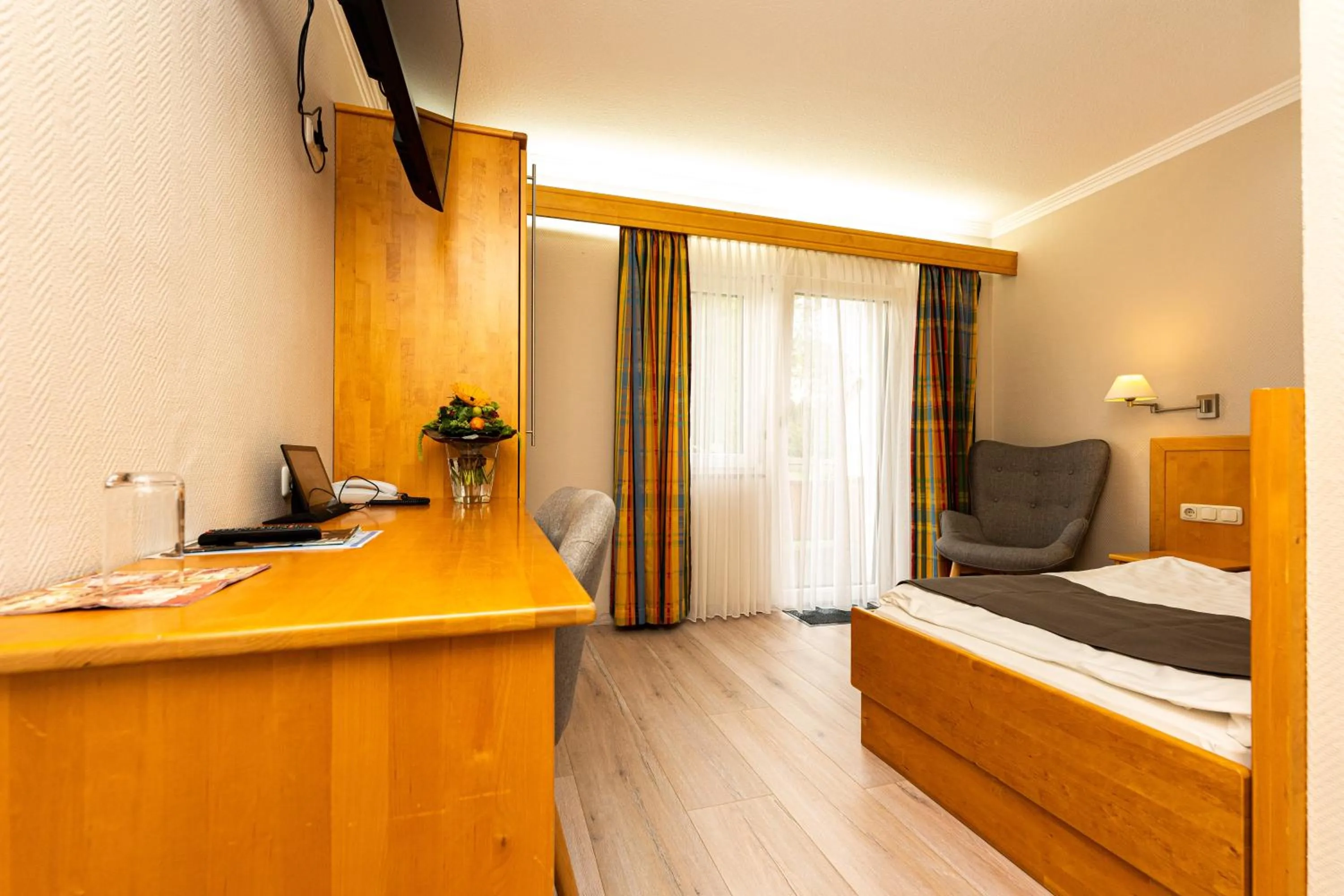 Photo of the whole room, Bed in Waldhotel Kurfürst