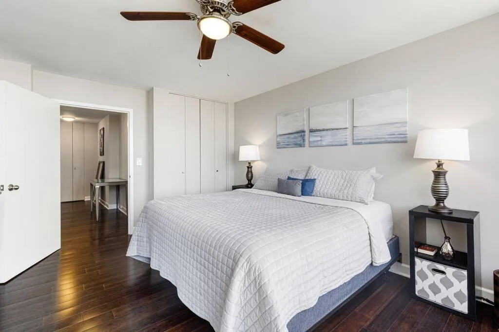 Photo of the whole room, Bed in 1001 Walk to World Cup 2026, MBS, DT ATL, Parking