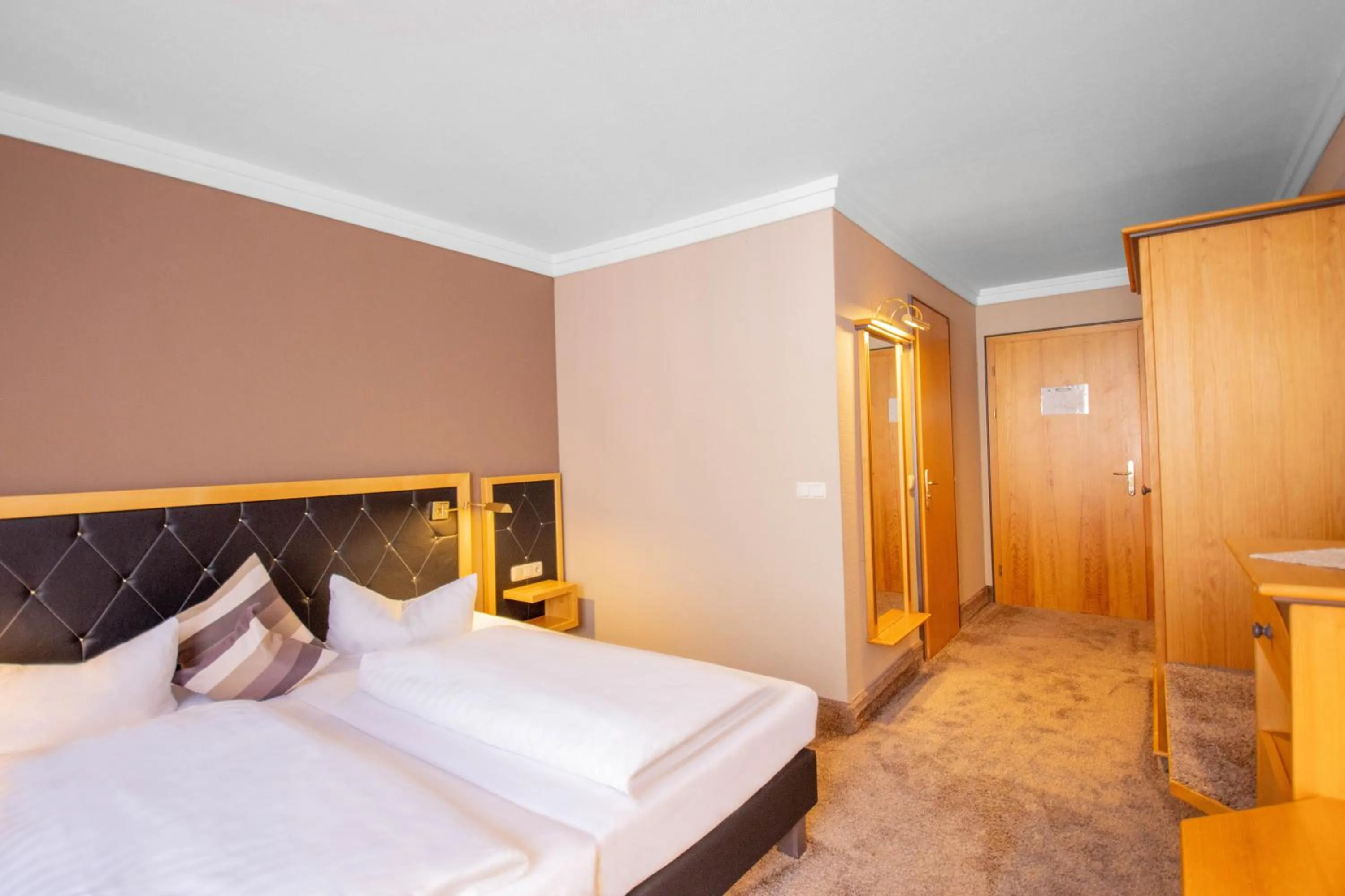 Photo of the whole room, Bed in Hotel Tanne Ilmenau