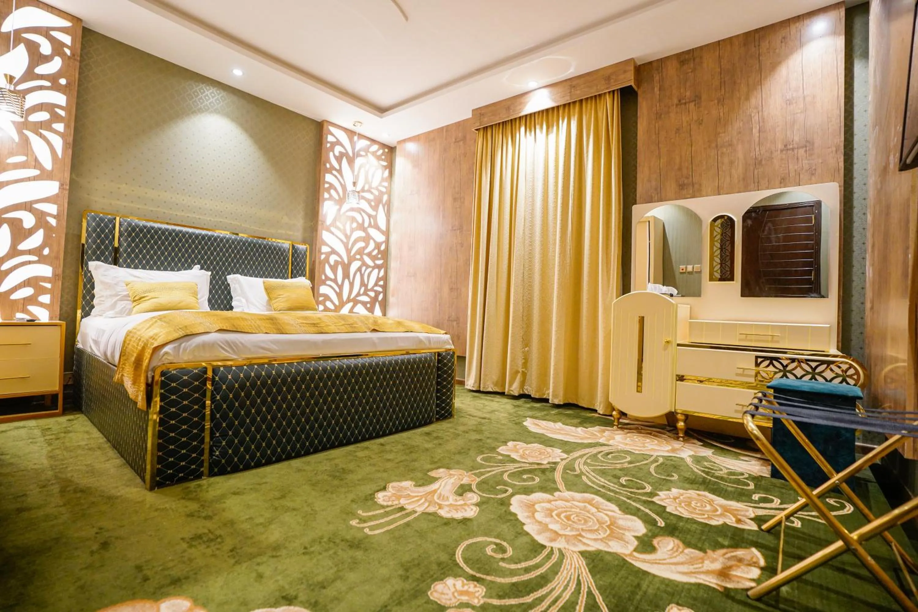 Bed in لامبرت للشقق المخدومة