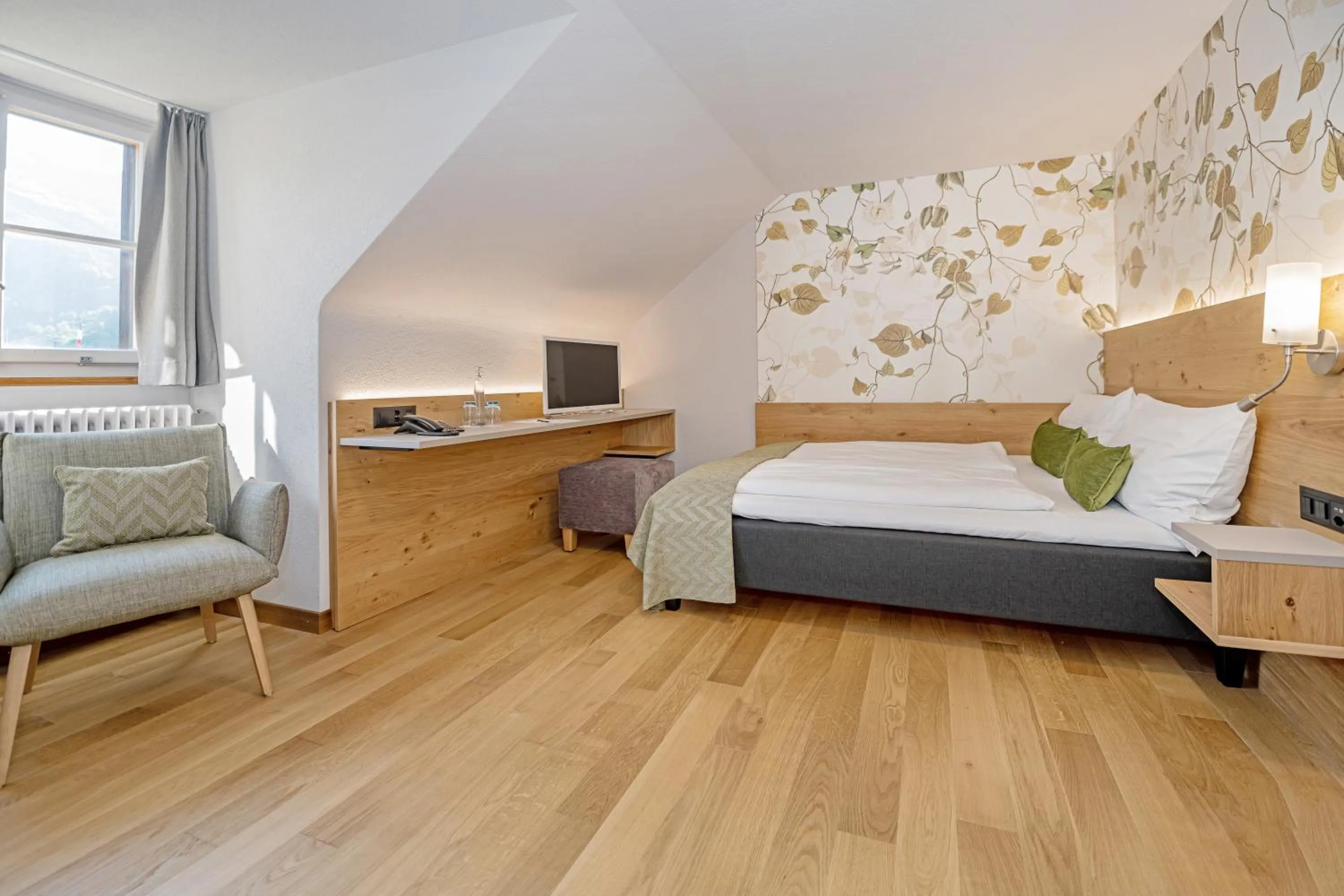 Bed in See- und Seminarhotel FloraAlpina Vitznau