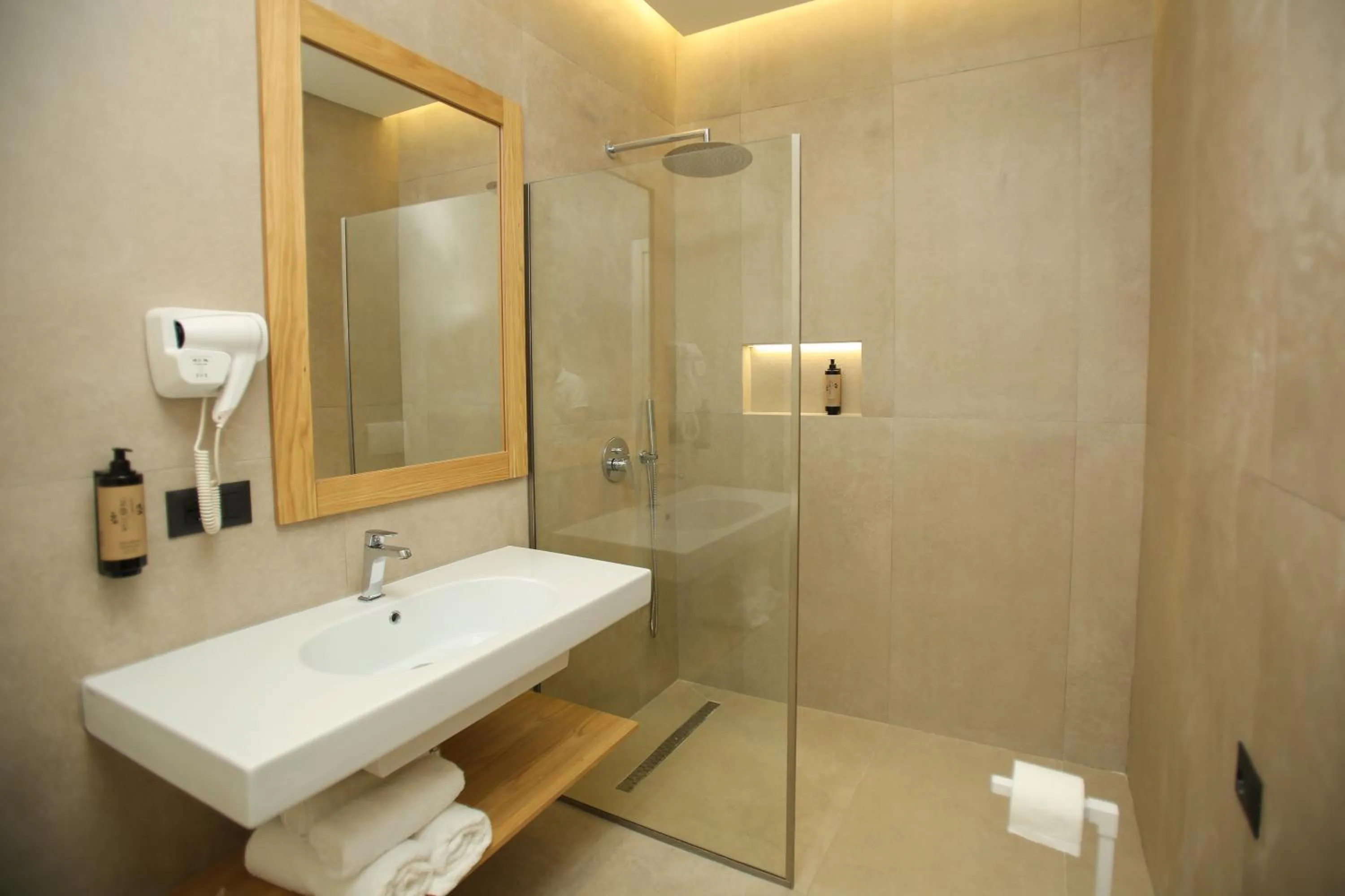 Hotel Brooklyn Vlore