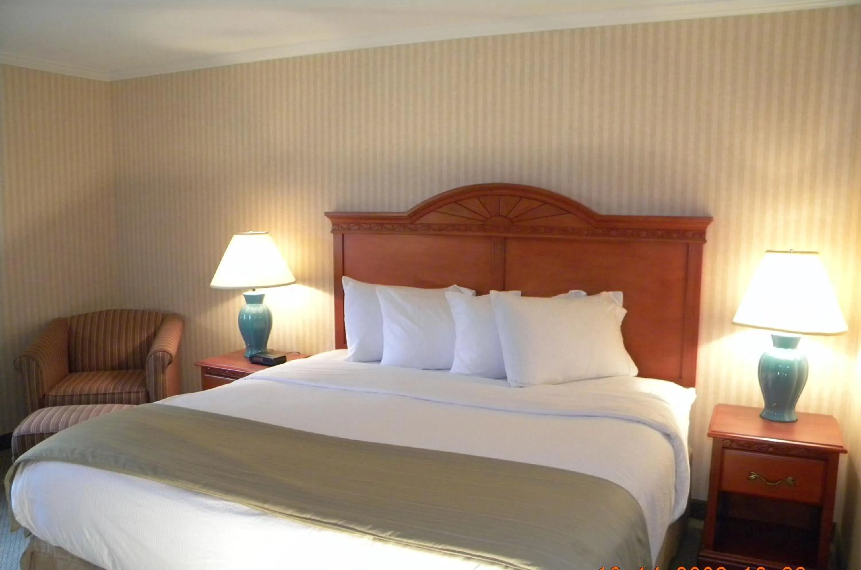 Photo of the whole room, Bed in Baymont by Wyndham Jackson