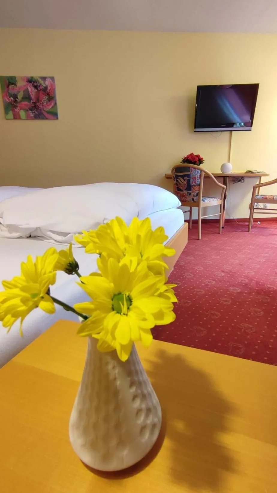 Bed in Hotel Freihof