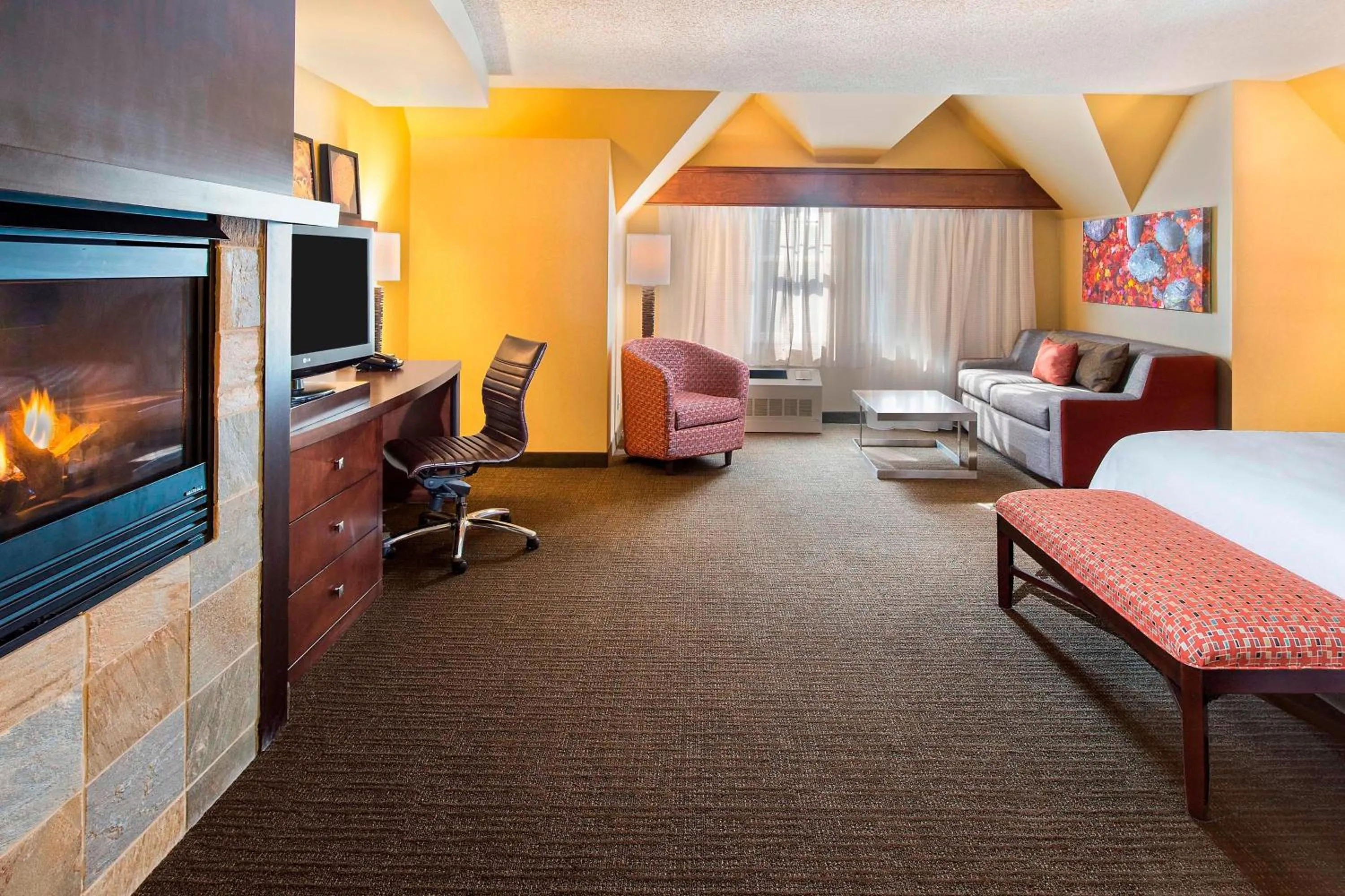 Photo of the whole room, Bed in Courtyard Marriott Lake Placid