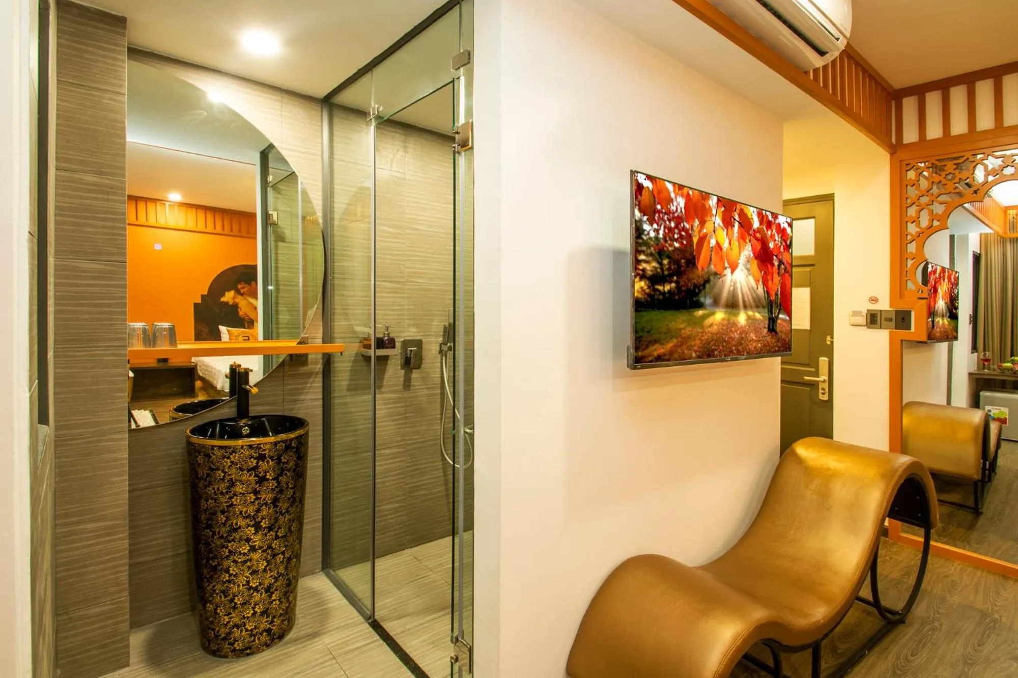 Shower in EROS HOTEL 2 - Love Hotel