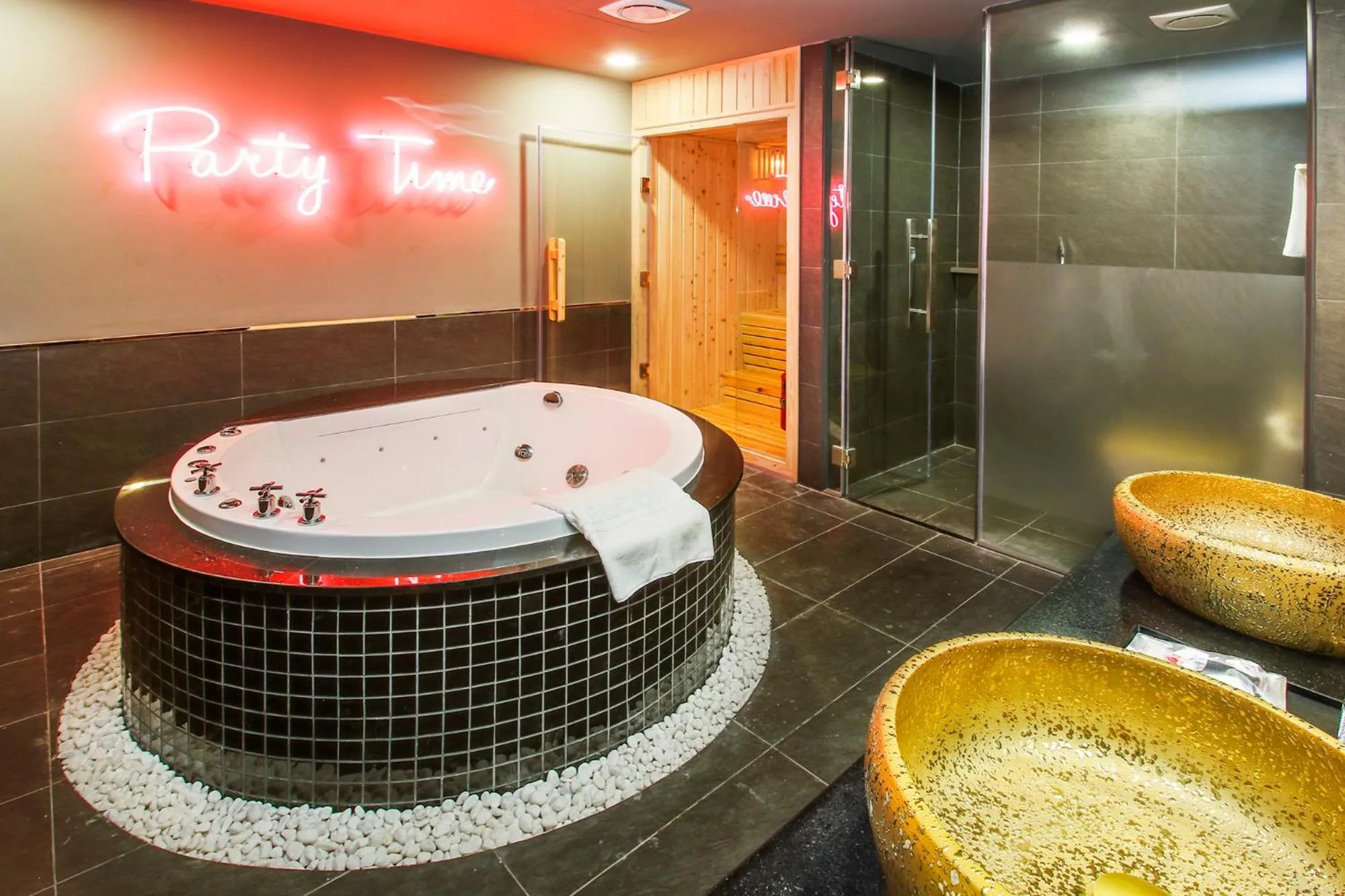 Bathroom in EROS HOTEL 2 - Love Hotel