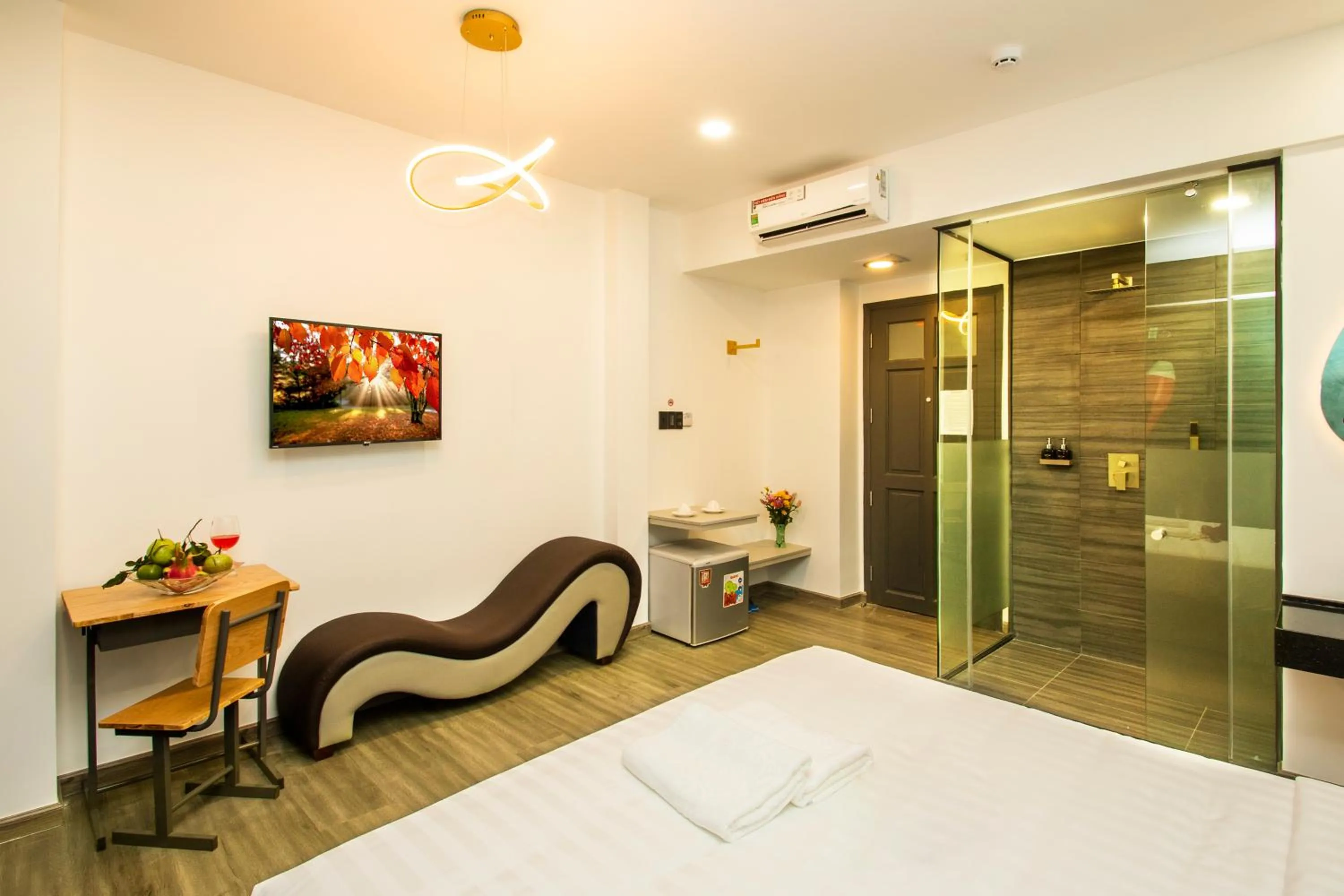 Bedroom, Bed in EROS HOTEL 2 - Love Hotel