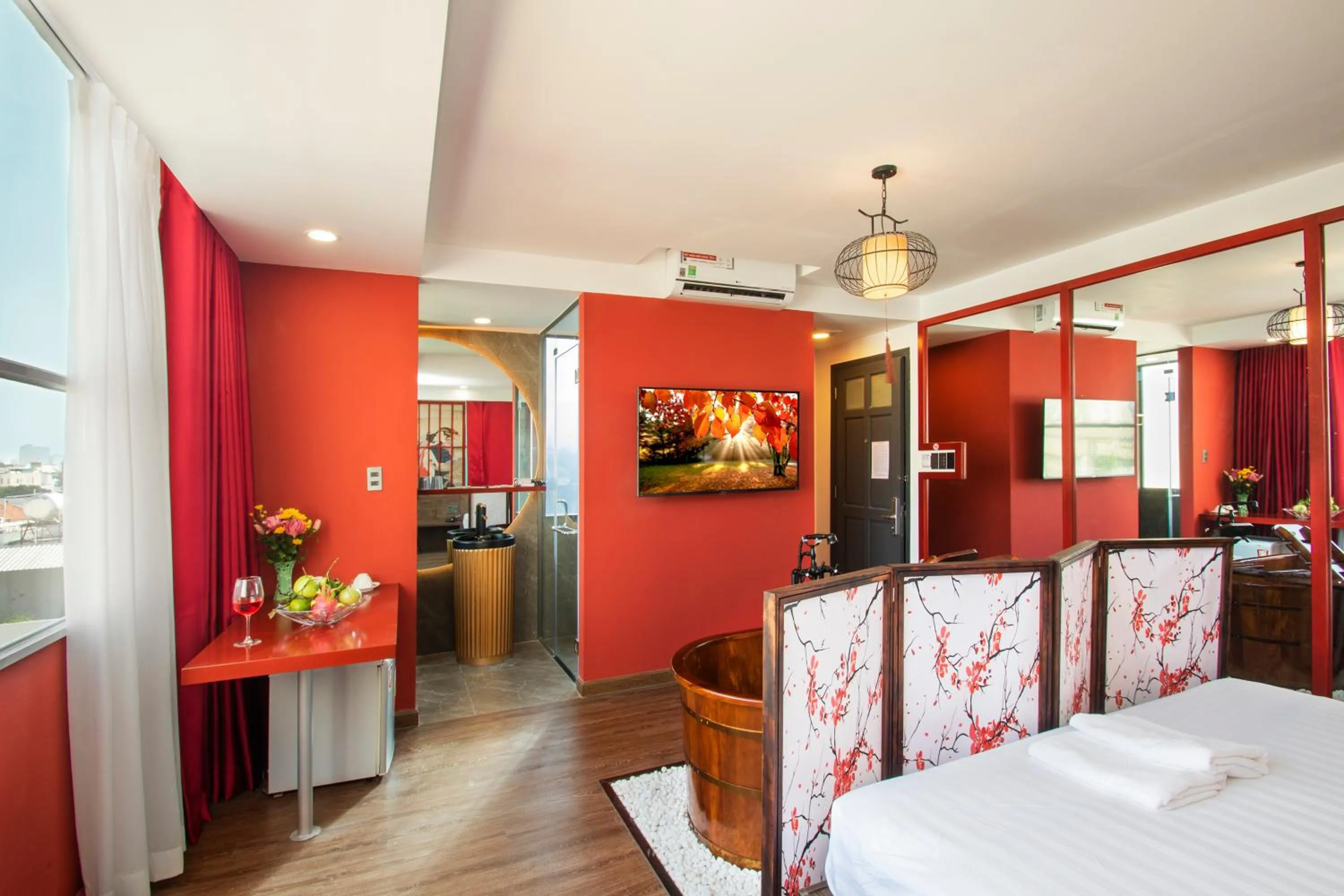 Bathroom, Bed in EROS HOTEL 2 - Love Hotel