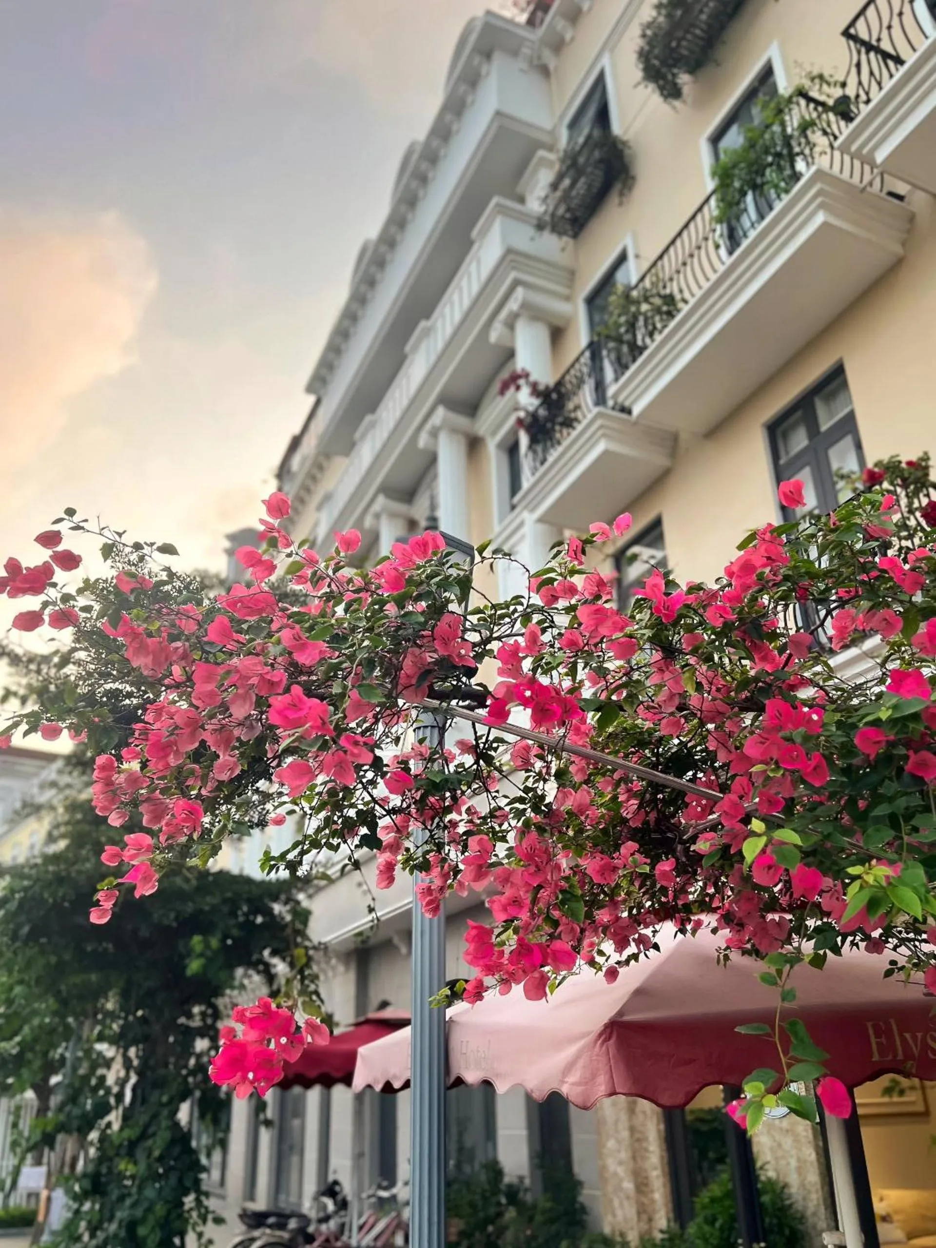 Property building in Elysinam Boutique Hotel Ha Long