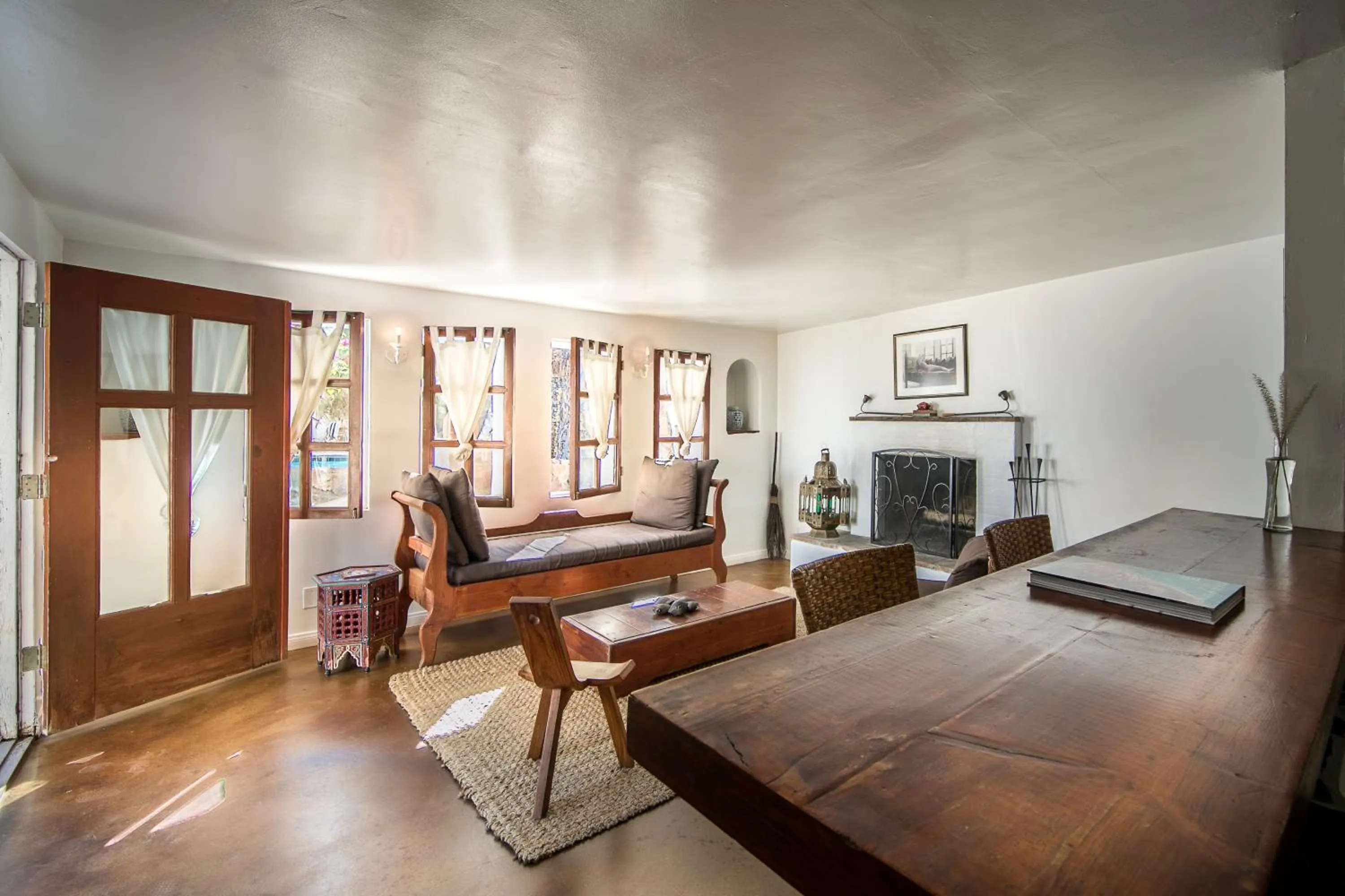 Decorative detail in Korakia Pensione