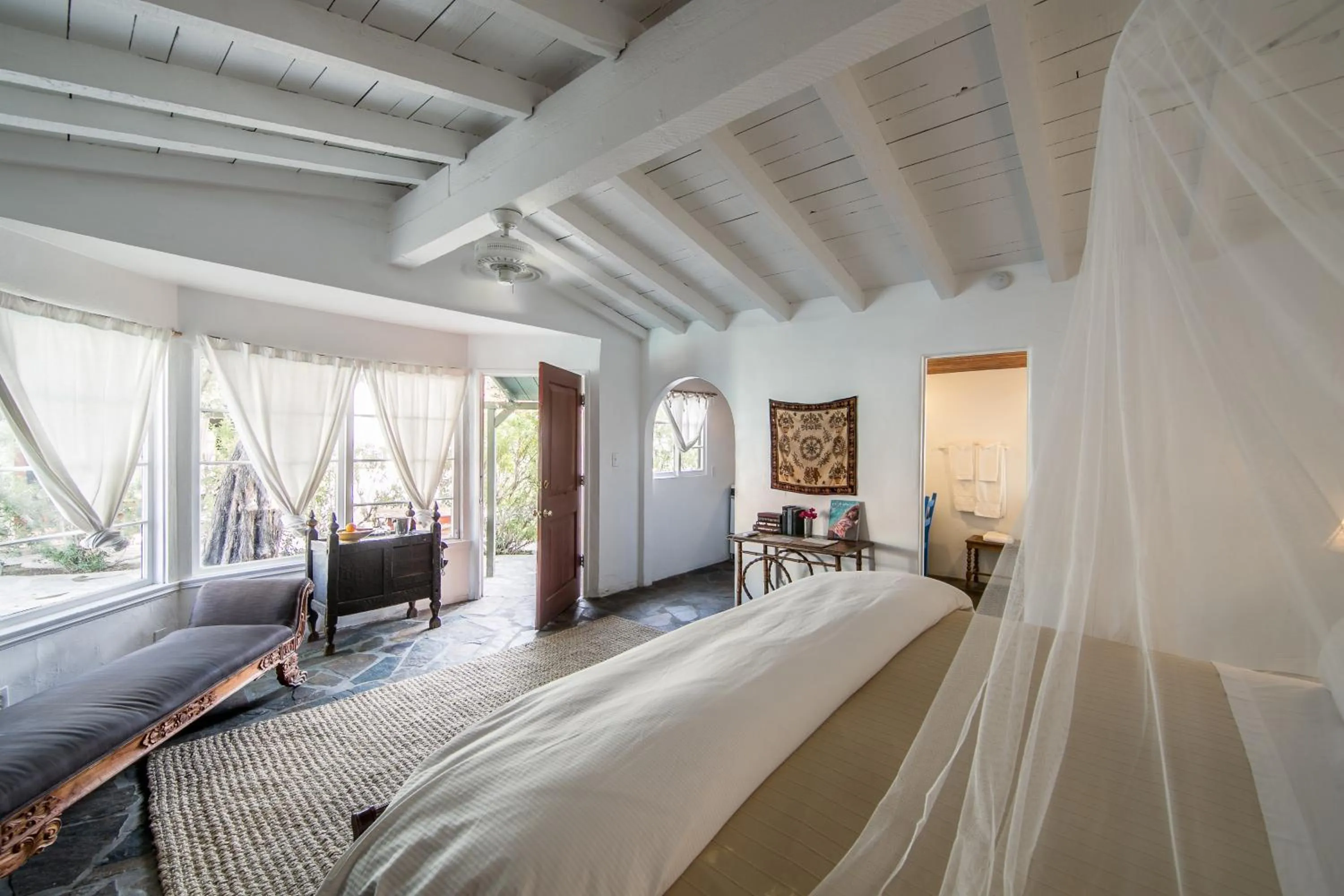 Photo of the whole room, Bed in Korakia Pensione