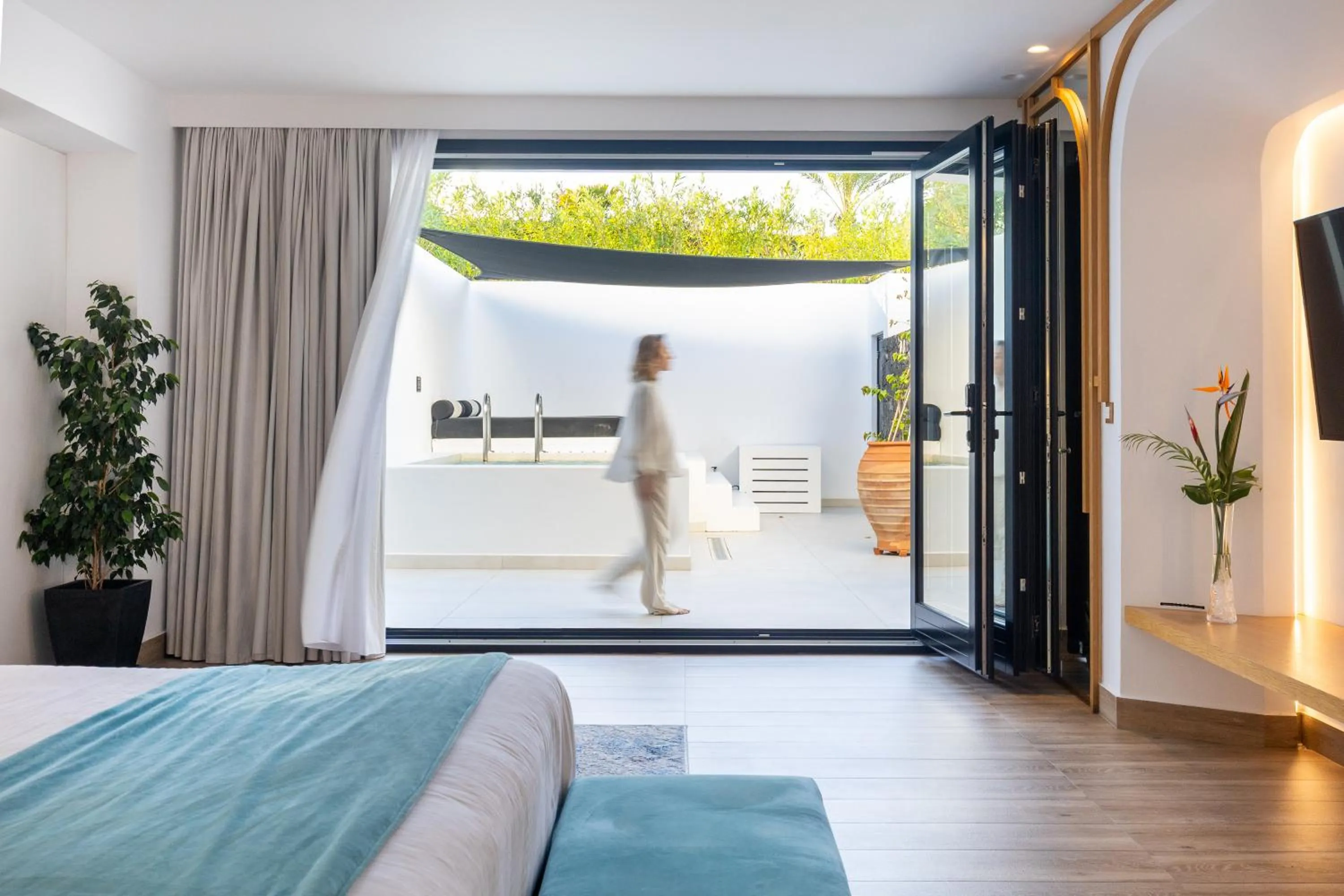 Bedroom, Bed in Cresanto Luxury Suites